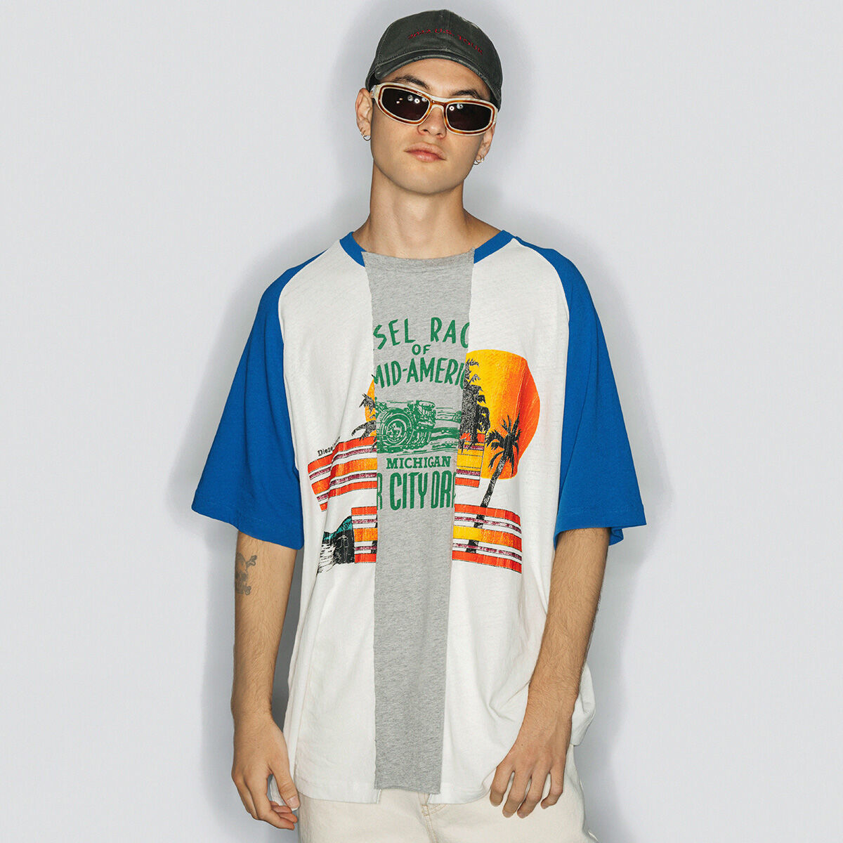 DIESEL Tシャツ 25SS新作アイテム DIESEL(ディーゼル) プリントTシャツA02978 A02978 ブラック