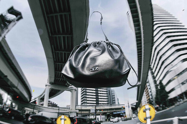 日本限定のスペシャルなバッグ「CLOU-D」｜DIESEL NEWS｜ディーゼル  