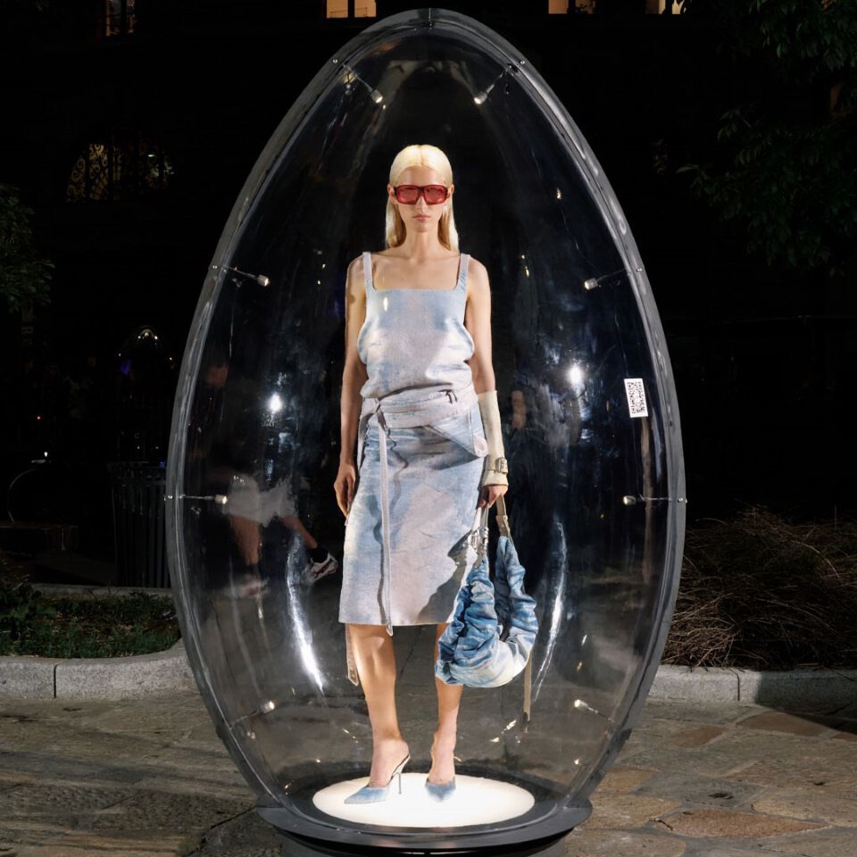 新品未使用　DIESEL⭐︎ディーゼル　コート　サイズ43 定価71,500円 DIESEL】メンズ FW25 ランウェイ｜ディーゼル公式オンラインストア