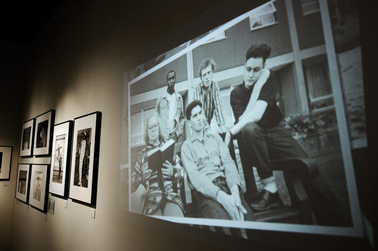 割引購入 BEEZER「VOICES!」 GALLERY｜ディーゼル（DIESEL）公式オンラインストア ART English｜DIESEL - アート写真