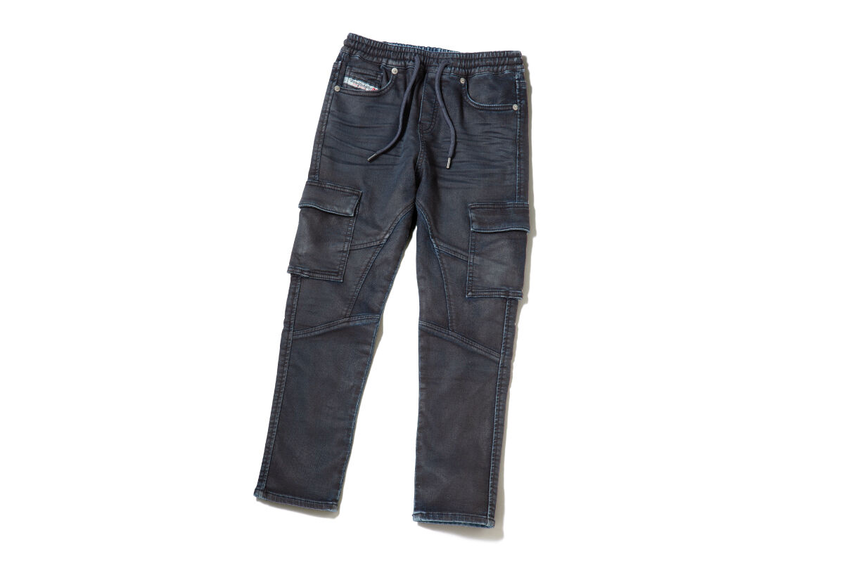 新しく着き スタイリッシュで快適なデニム｜DIESEL KID NEWS｜ディーゼル（DIESEL）公式オンラインストア パンツ