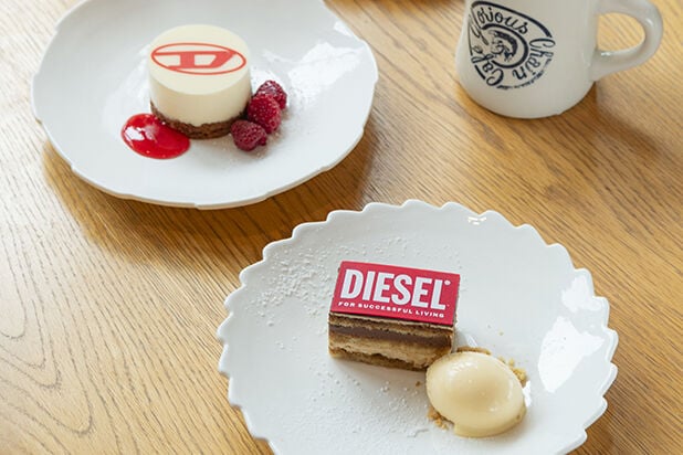 DIESEL（ディーゼル）: Glorious Chain Café