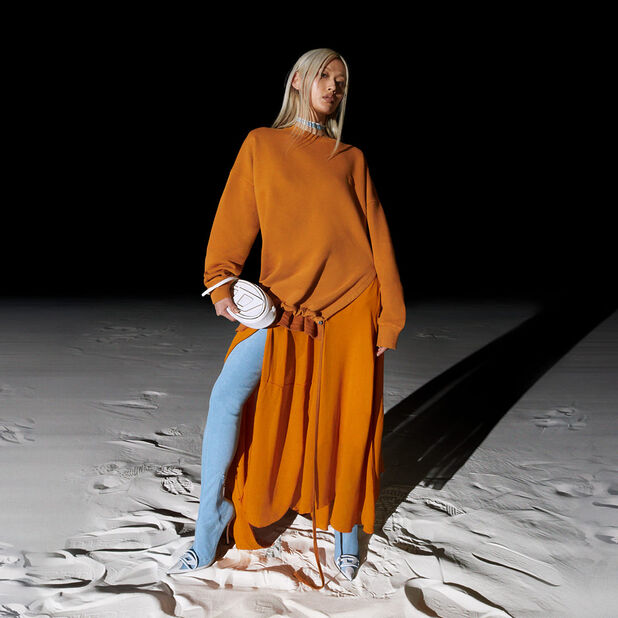 <div class="module-11__title"><div class="pd-heading__container">








    <h3 class="pd-heading pd-h3-style pd-text-align-left pd-heading-small"  style='font-size:23px;' >
         ウィメンズ SS23コレクション
    </h3>
</div><div class="pd-icon">

    


    
    
        
            <style>
            #icon-arrow-cta-4080ff303762345ce8f83aa9a4{
                fill:;
            }
            </style>
        
        <svg id="icon-arrow-cta-4080ff303762345ce8f83aa9a4" class="icon-arrow-cta">
            <use xlink:href="/on/demandware.static/Sites-DieselJP-Site/-/default/dw33137354/imgs/sprite.svg#arrow-cta"/>
        </svg>
    



</div></div>