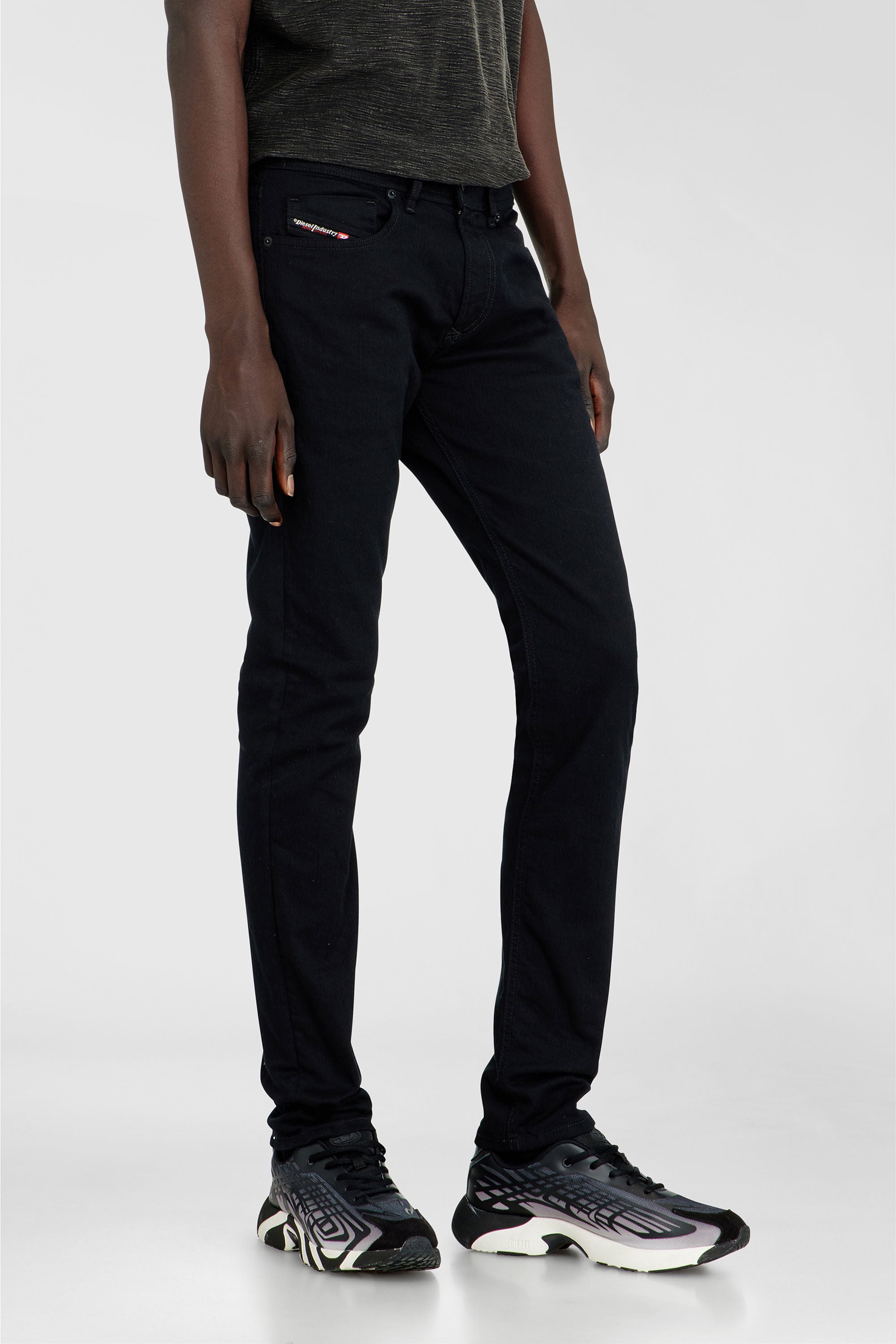 Diesel - Male's Skinny Jeans 1979 Sleenker 09C51, ブラック/ダークグレー - 7