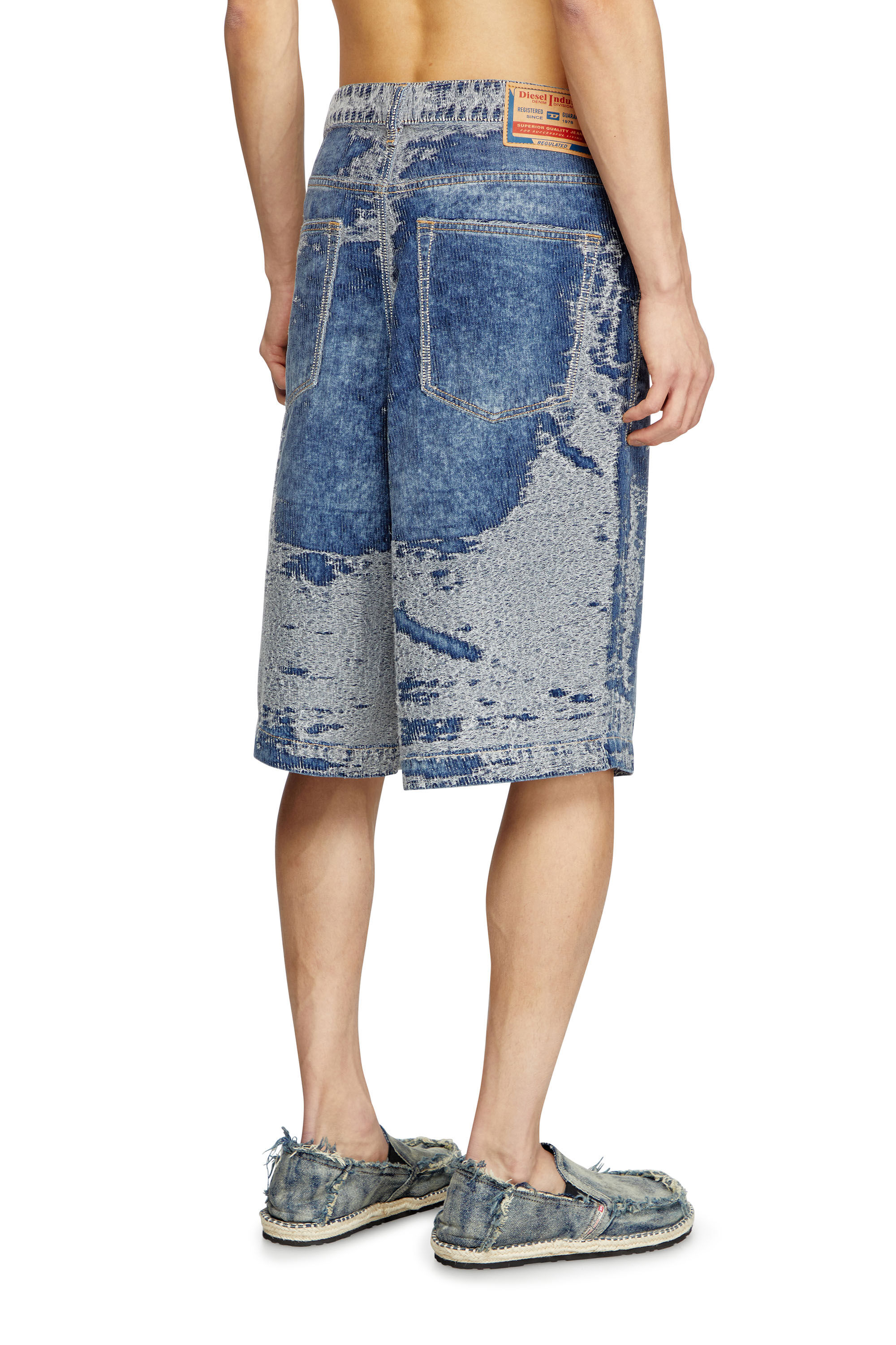 Diesel - D-LIRE-SHORT-S, Male's Shorts in distressed jacquard denim in ミディアムブルー - 5