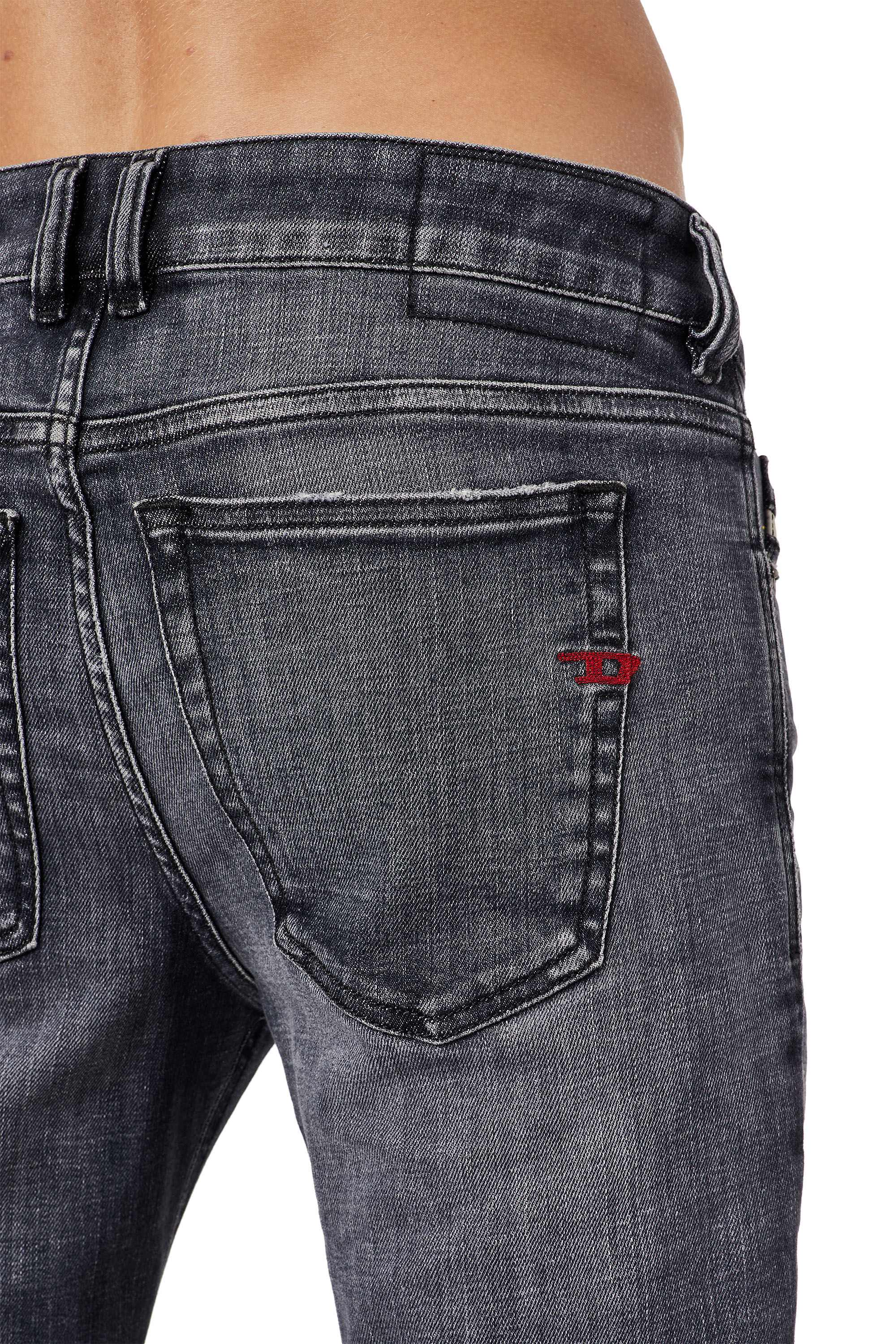 Diesel - 1979 Sleenker 09C68 Skinny Jeans, ブラック/ダークグレー - Image 5