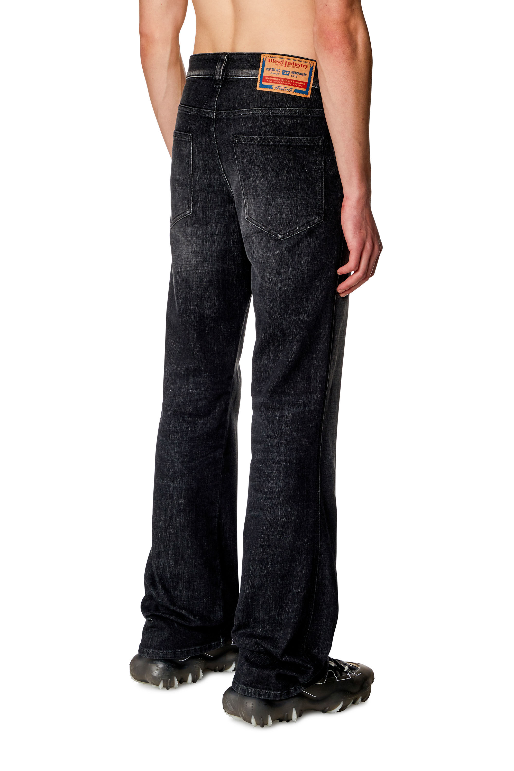 Diesel - Male's Bootcut Jeans 1998 D-Buck 09H34, ブラック/ダークグレー - 5