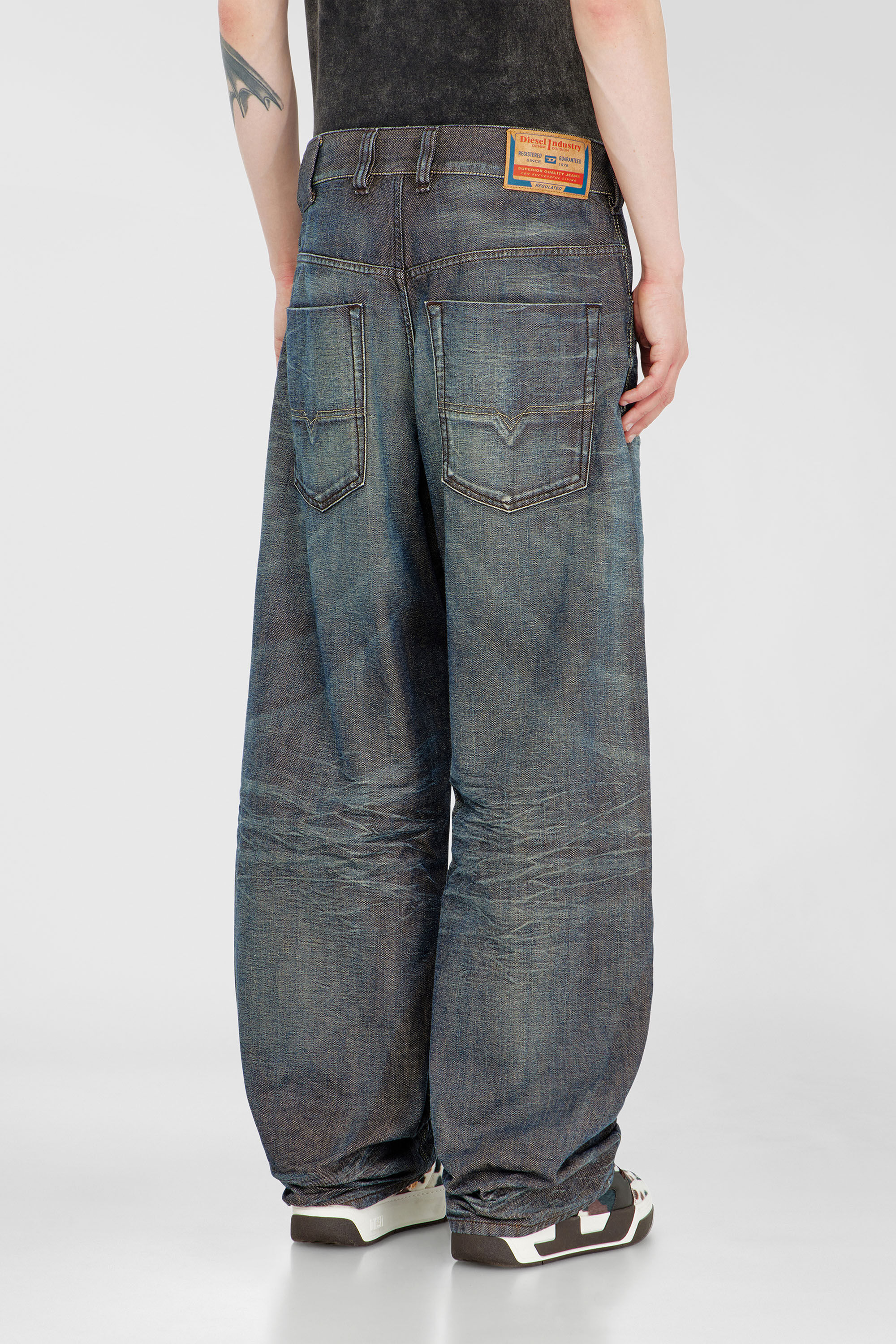 Diesel - Unisex's Relaxed Jeans 1997 D-Enim-M 007EM, ダークブルー - 5