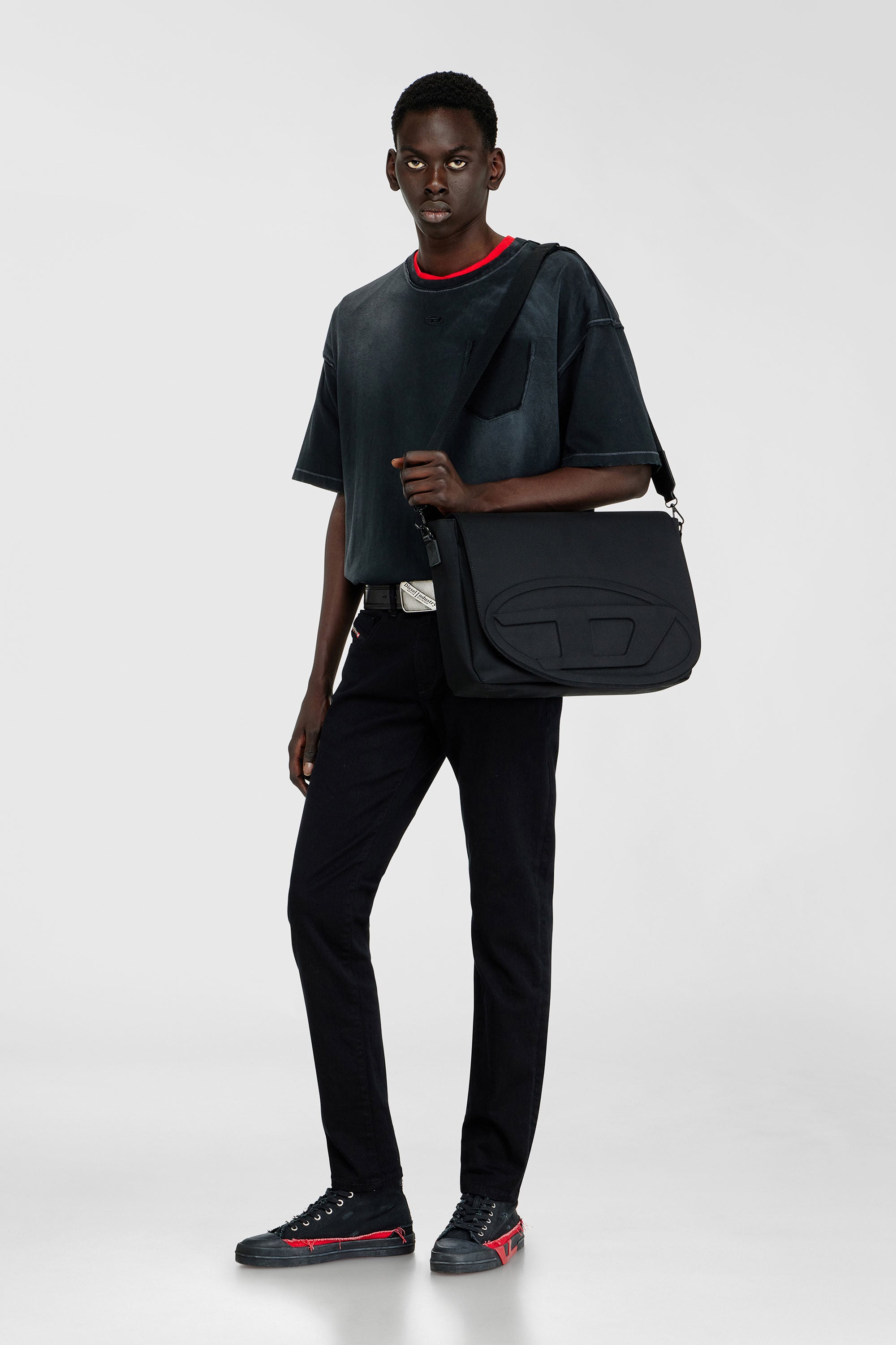 1DR MESSENGER メッセンジャーバッグ｜ブラック｜メンズ｜DIESEL