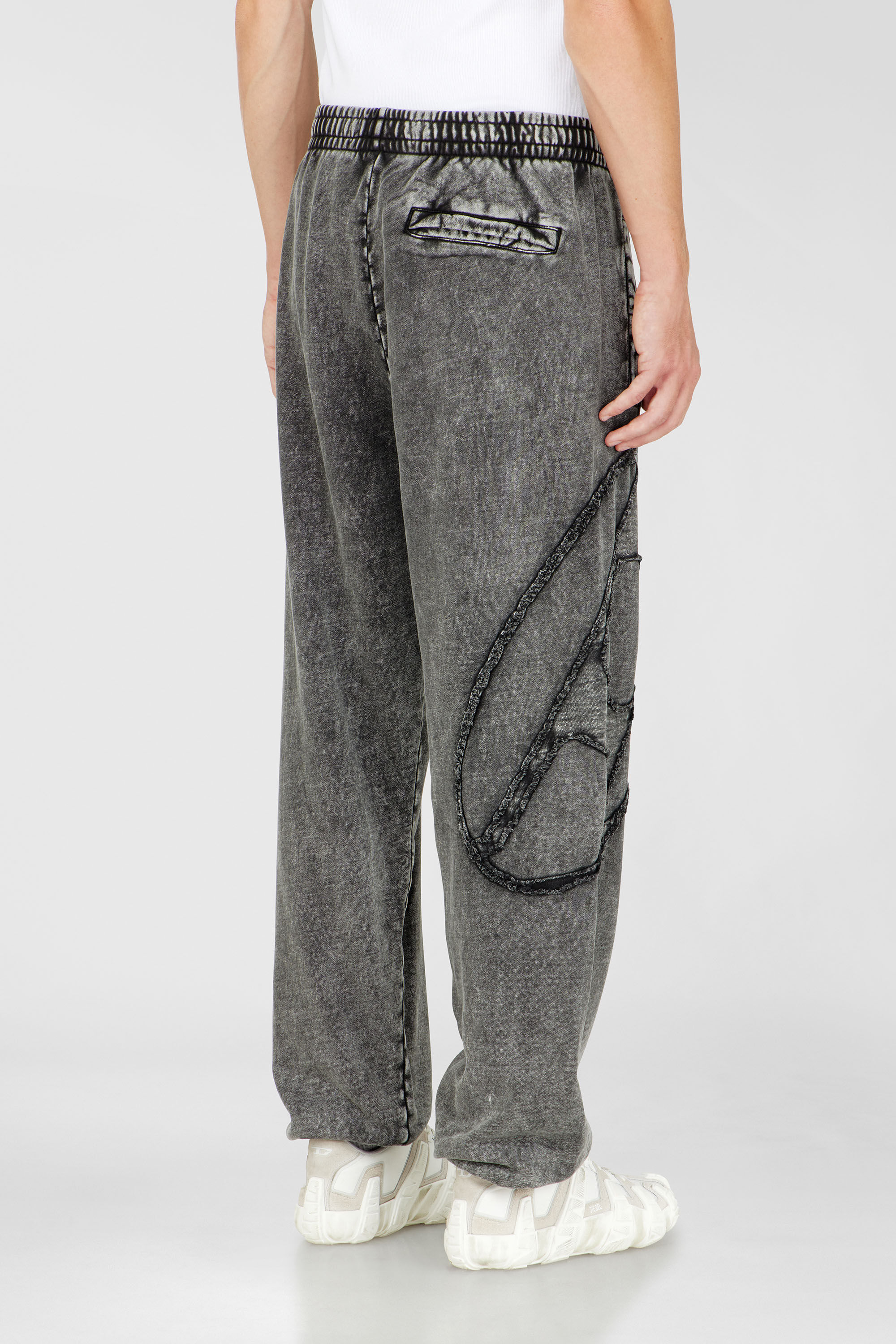 Diesel - P-MARKY-DEN, Male's スウェットパンツ in ダークグレー - 4