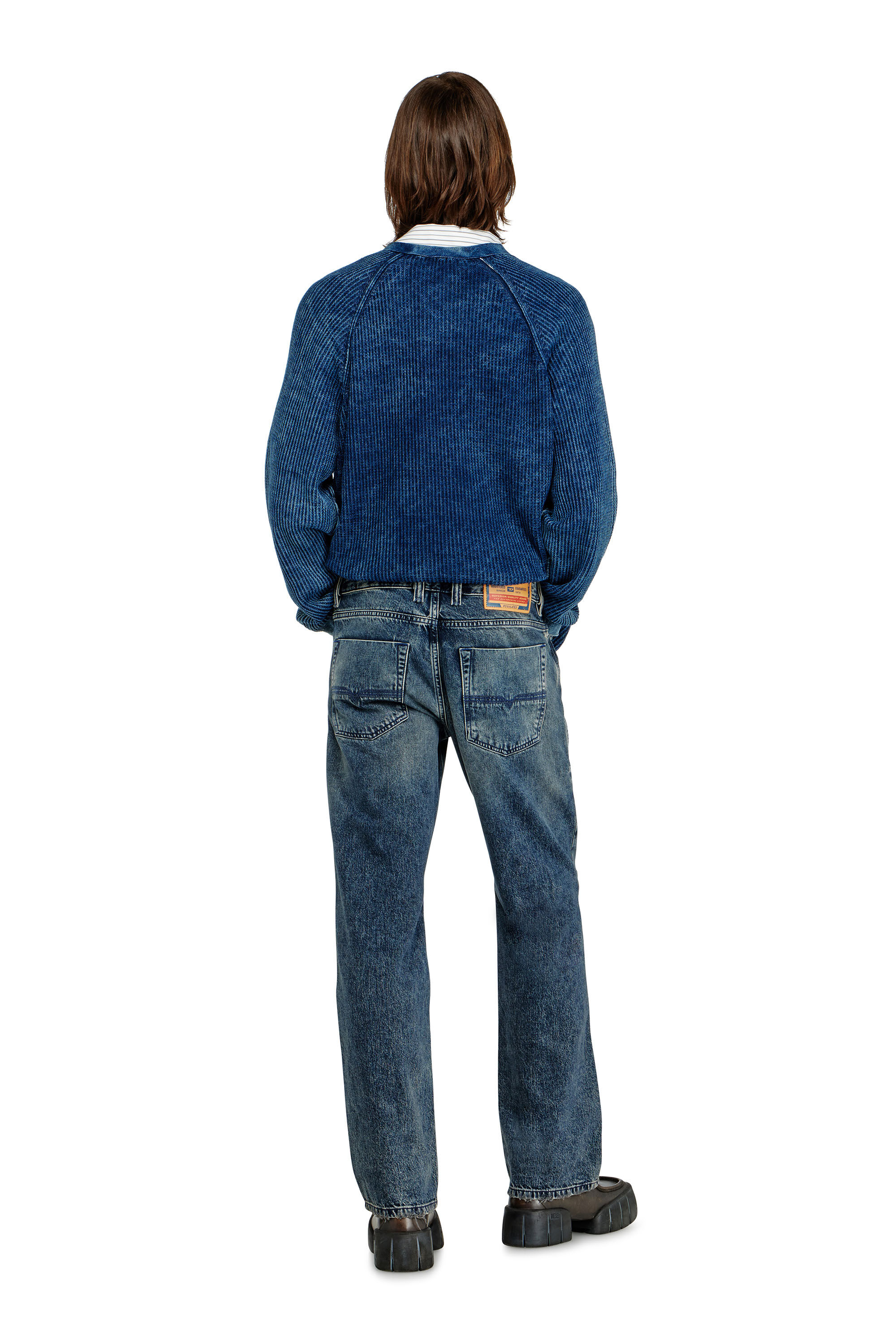Diesel - Male's Relaxed Jeans 1980 D-Eeper 09N68, ダークブルー - 4