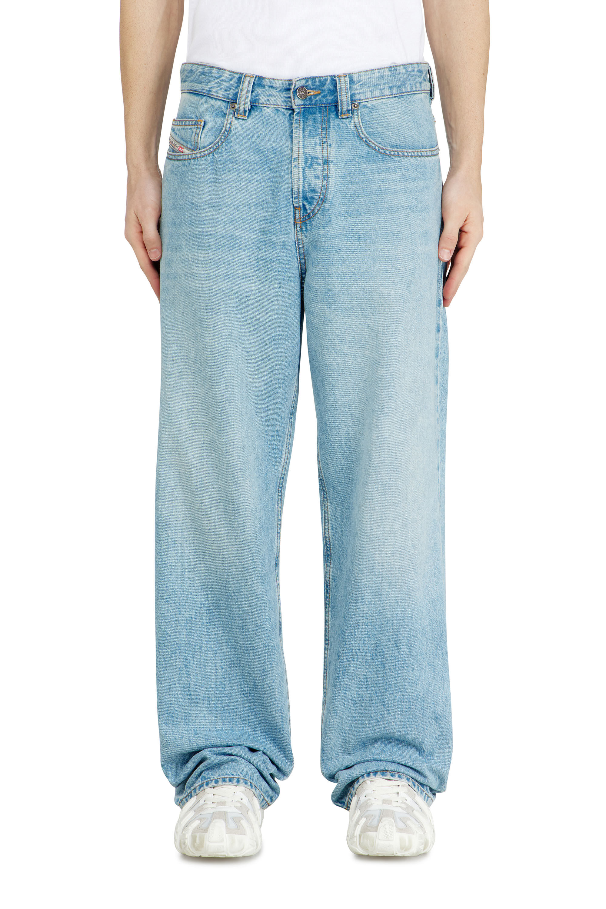 Diesel - Male's Relaxed Jeans 2001 D-Macro 09I29, ライトブルー - 5