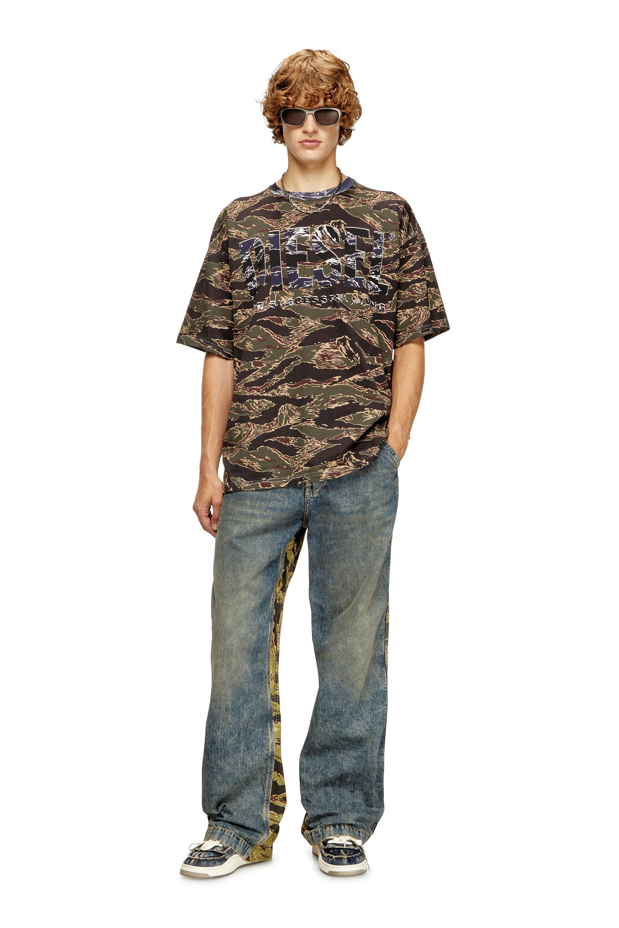 Diesel - S-TRACKER-D LOW, Male's S-Tracker-D-Frayed denim sneakers with transparent sole in ブルー - 1