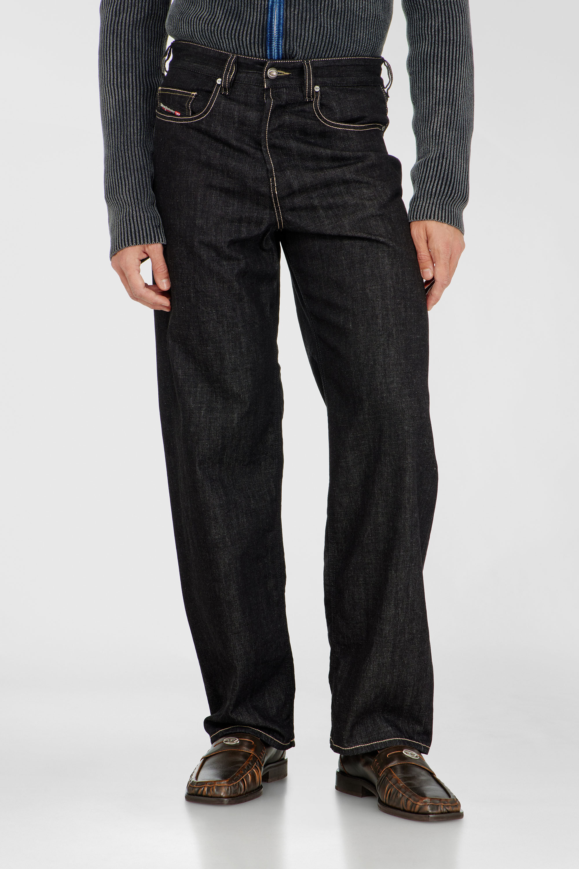 Diesel - Male's Relaxed Jeans 2001 D-Macro 09R42, ブラック/ダークグレー - 5