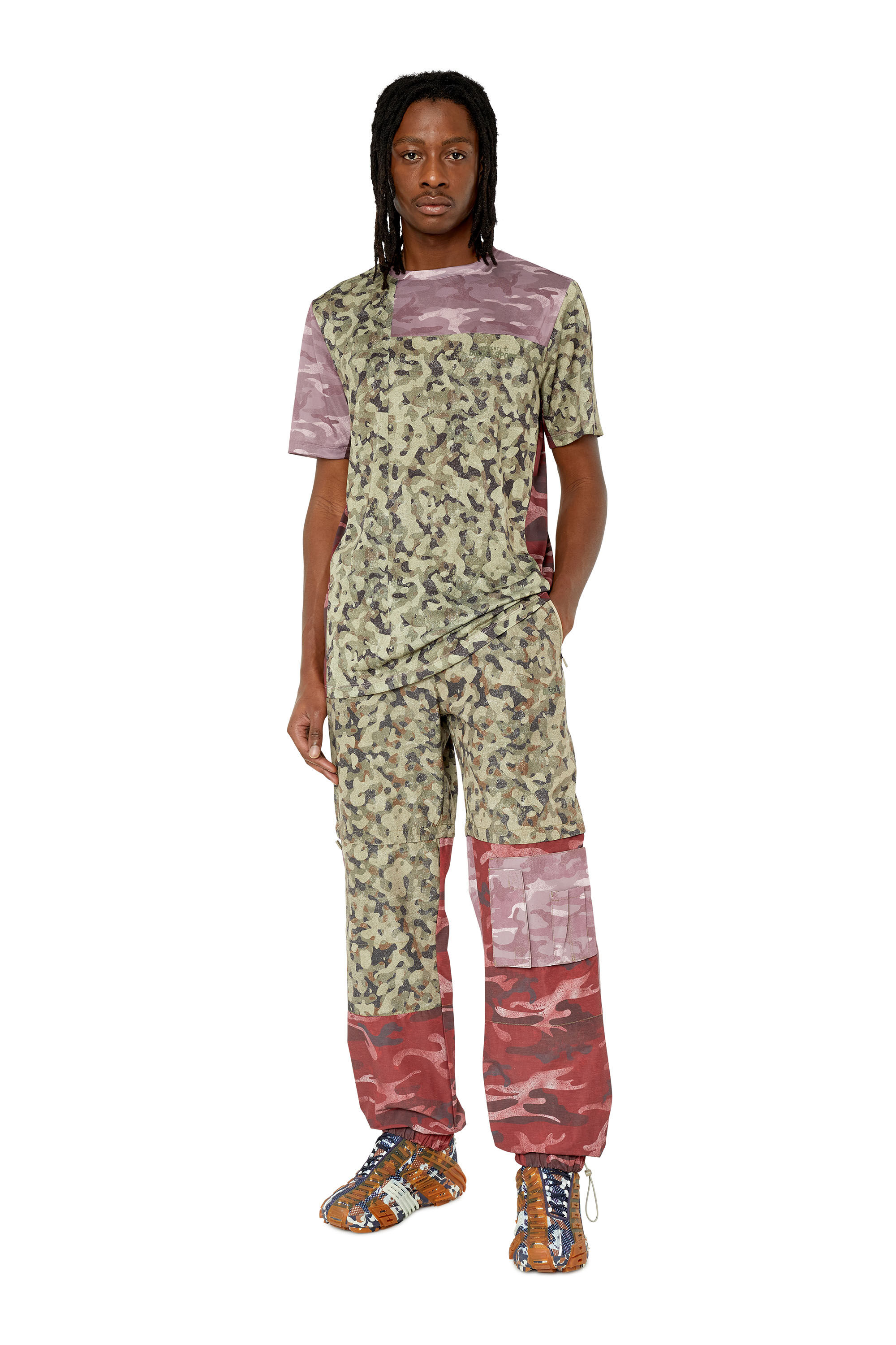 Diesel - AMTEE-MENG-WT09, Male's Tシャツ カモフラ DIESEL SPORT in グリーン/レッド - 1