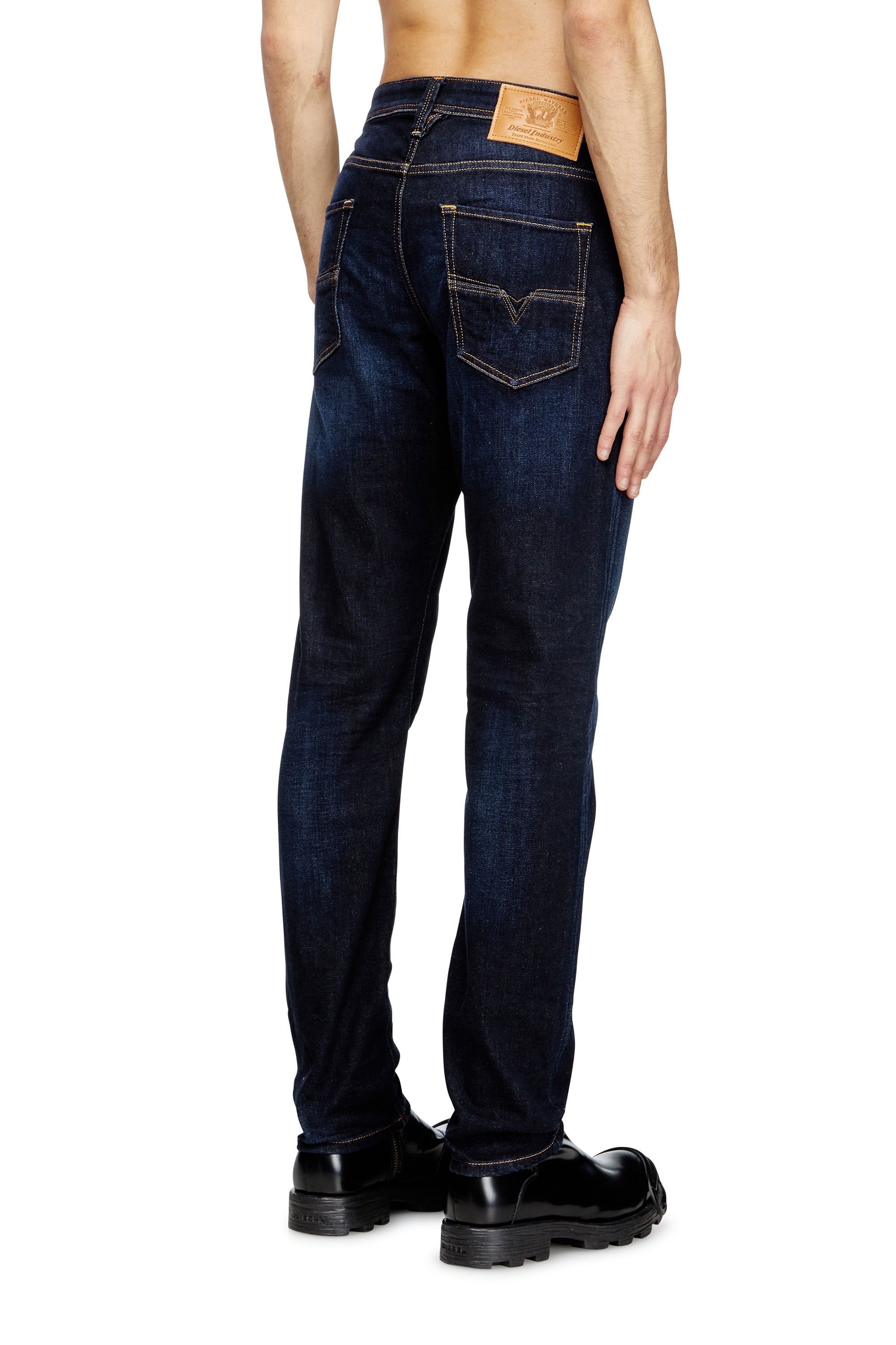 Diesel - Male's Regular Jeans 1986 Larkee-Beex 009ZS, ダークブルー - 4