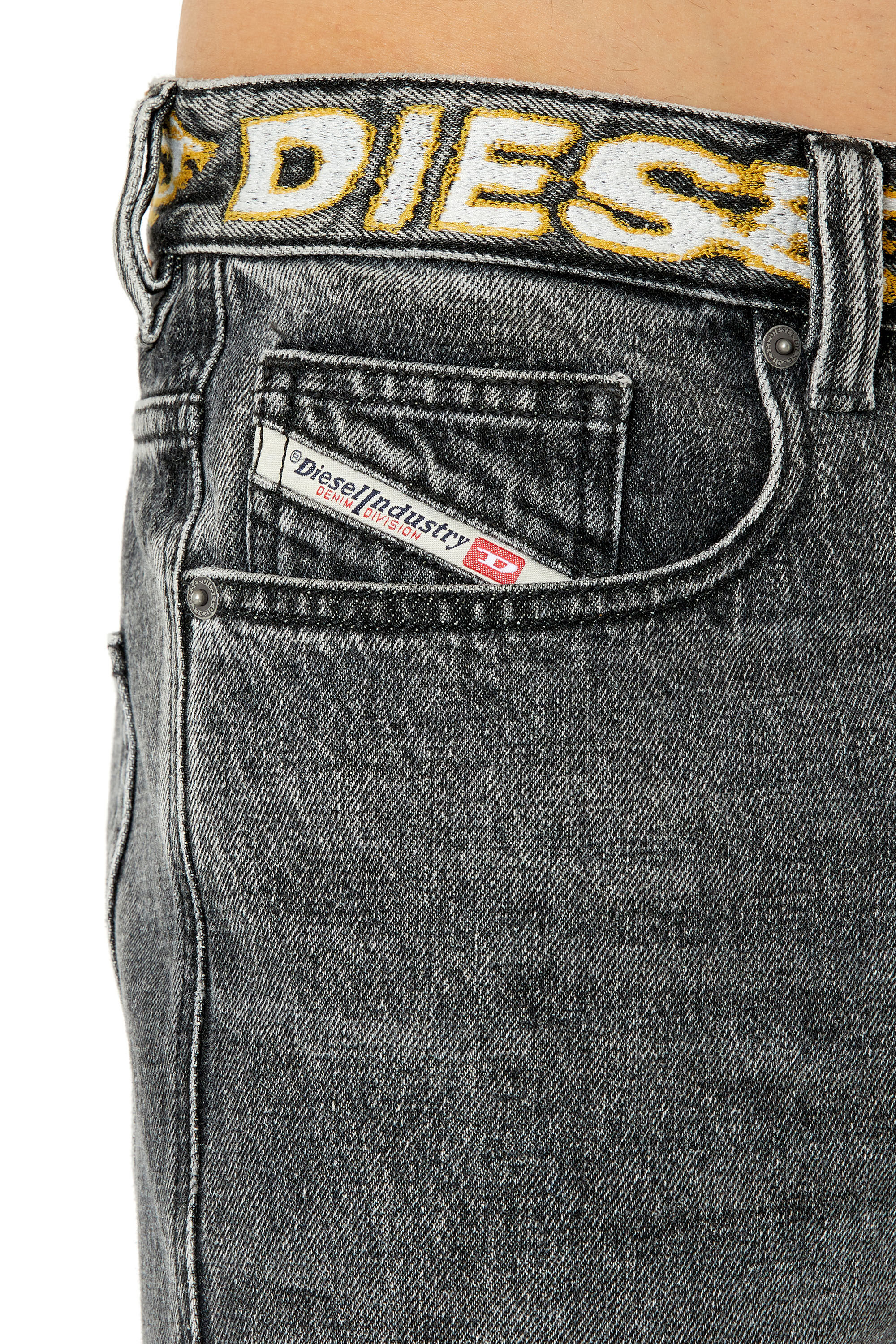 Diesel - Straight Jeans 2010 D-Macs 007N9, Male's 23SS デニムパンツ ルーズフィット ストレート in ブラック/ダークグレー - 3