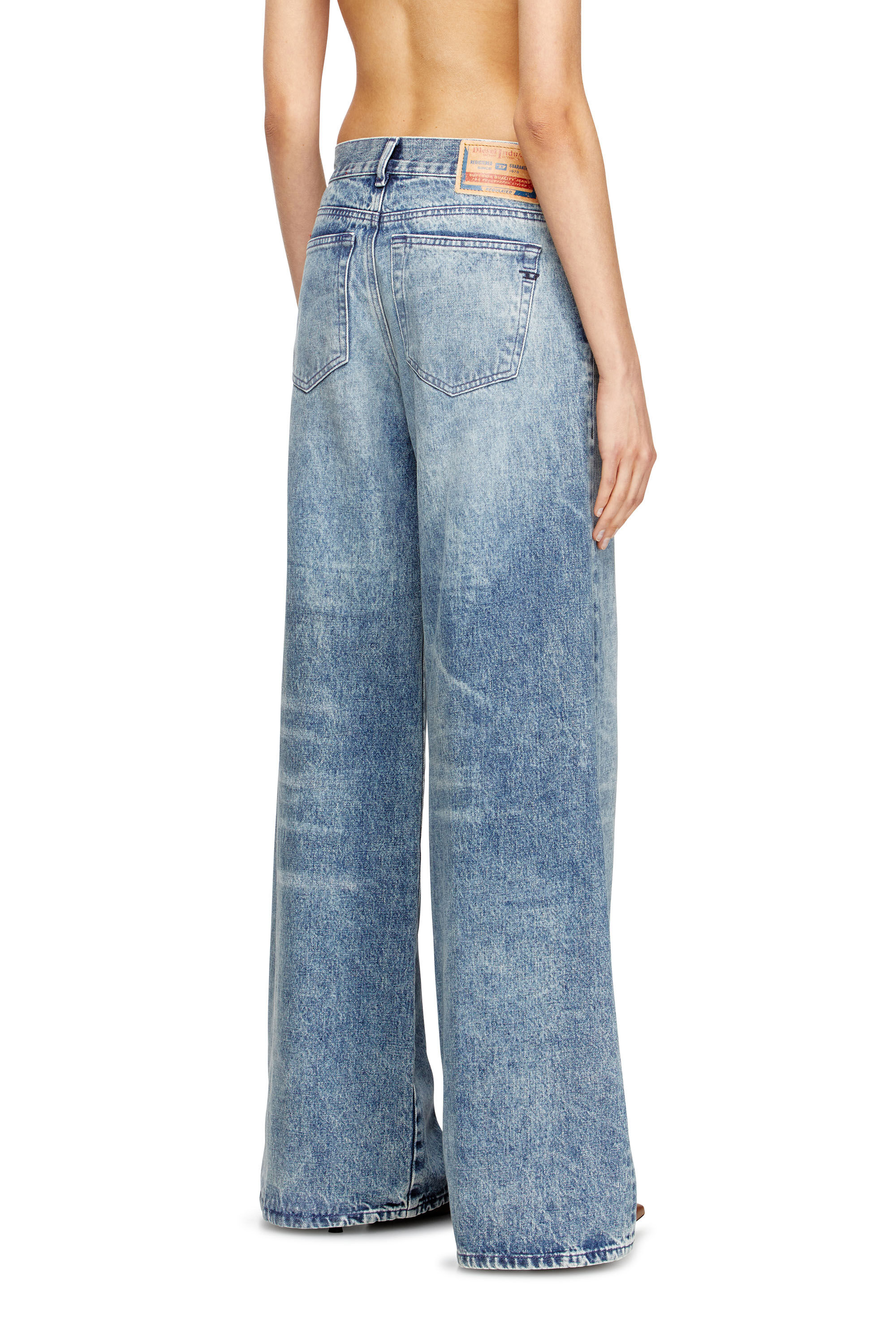 Diesel - Female's Flare Jeans 1978 D-Akemi 007DA, ライトブルー - 4