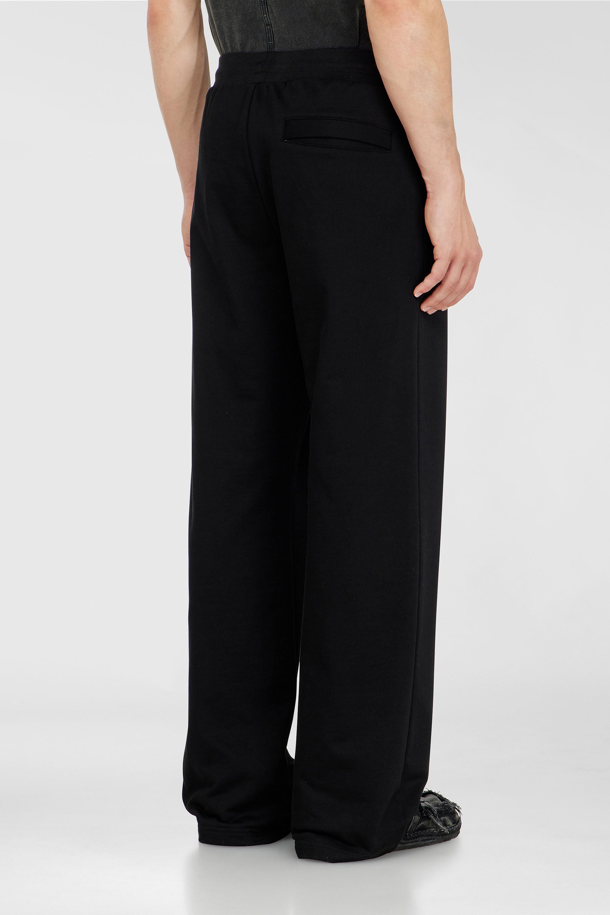 Diesel - P-MARTAINS-MET, Male's スウェットパンツ in ブラック - 4
