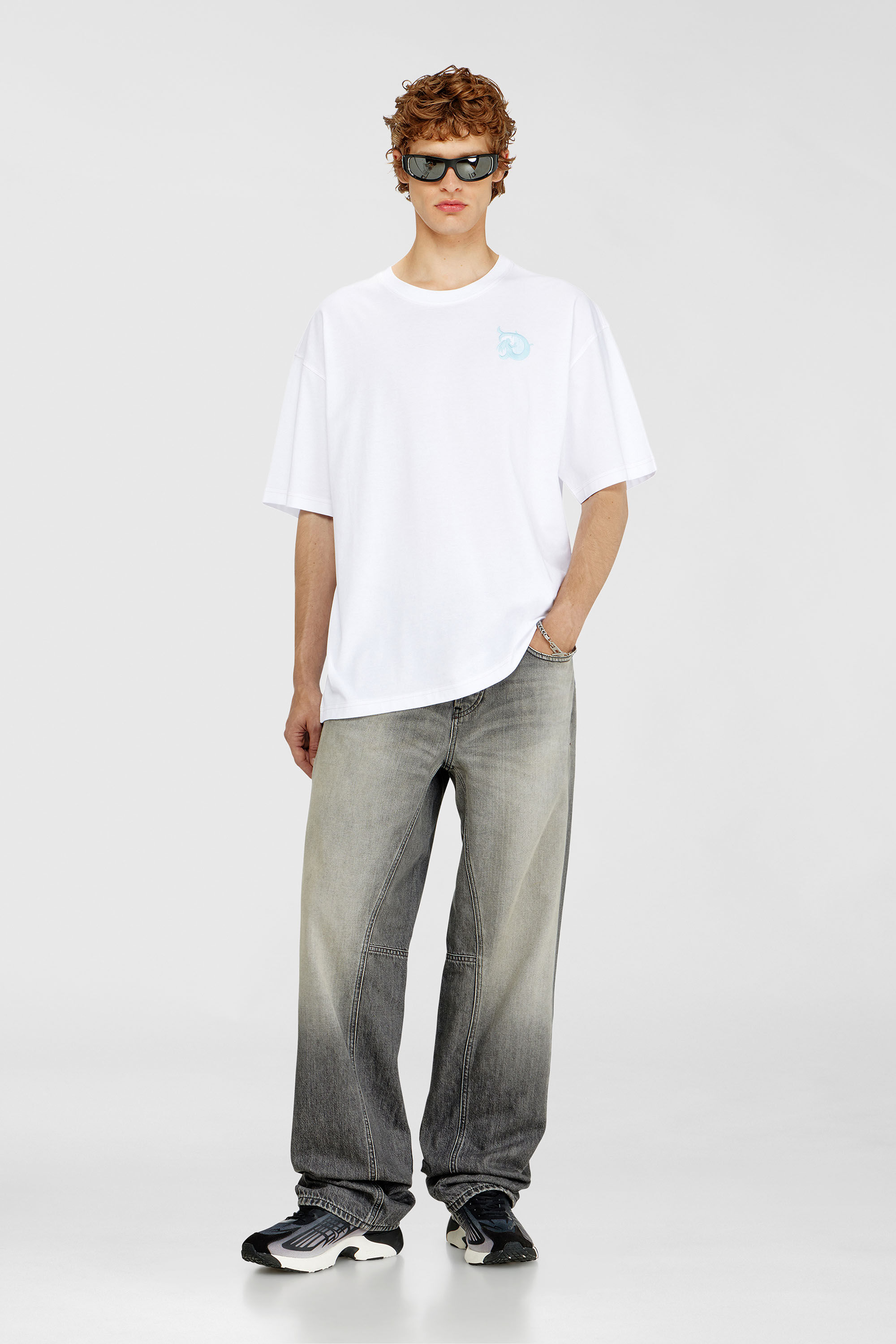 Diesel - T-BOXT-AA11, Male's Tシャツ in ホワイト - 1