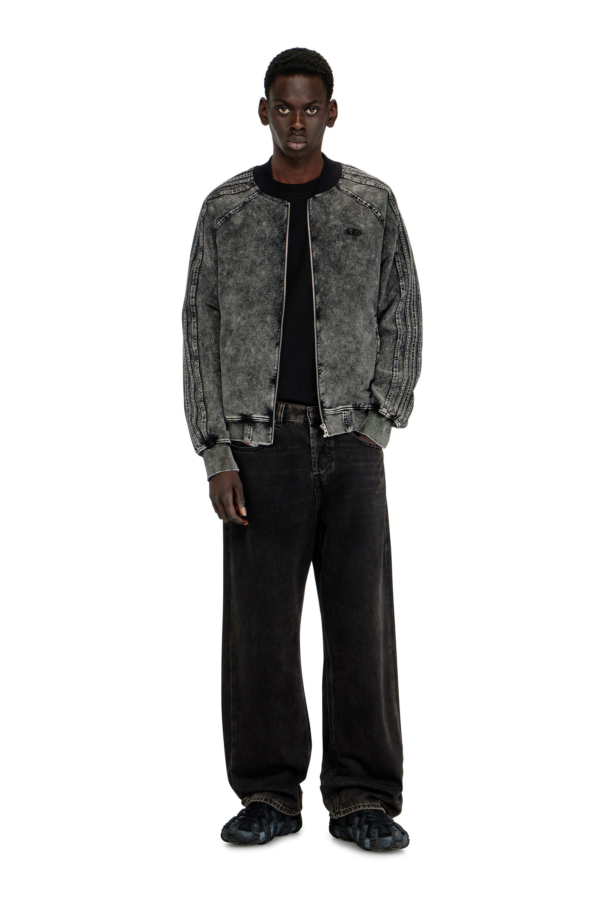 Diesel - Male's Relaxed Jeans 2001 D-Macro 09I35, ブラック/ダークグレー - 1