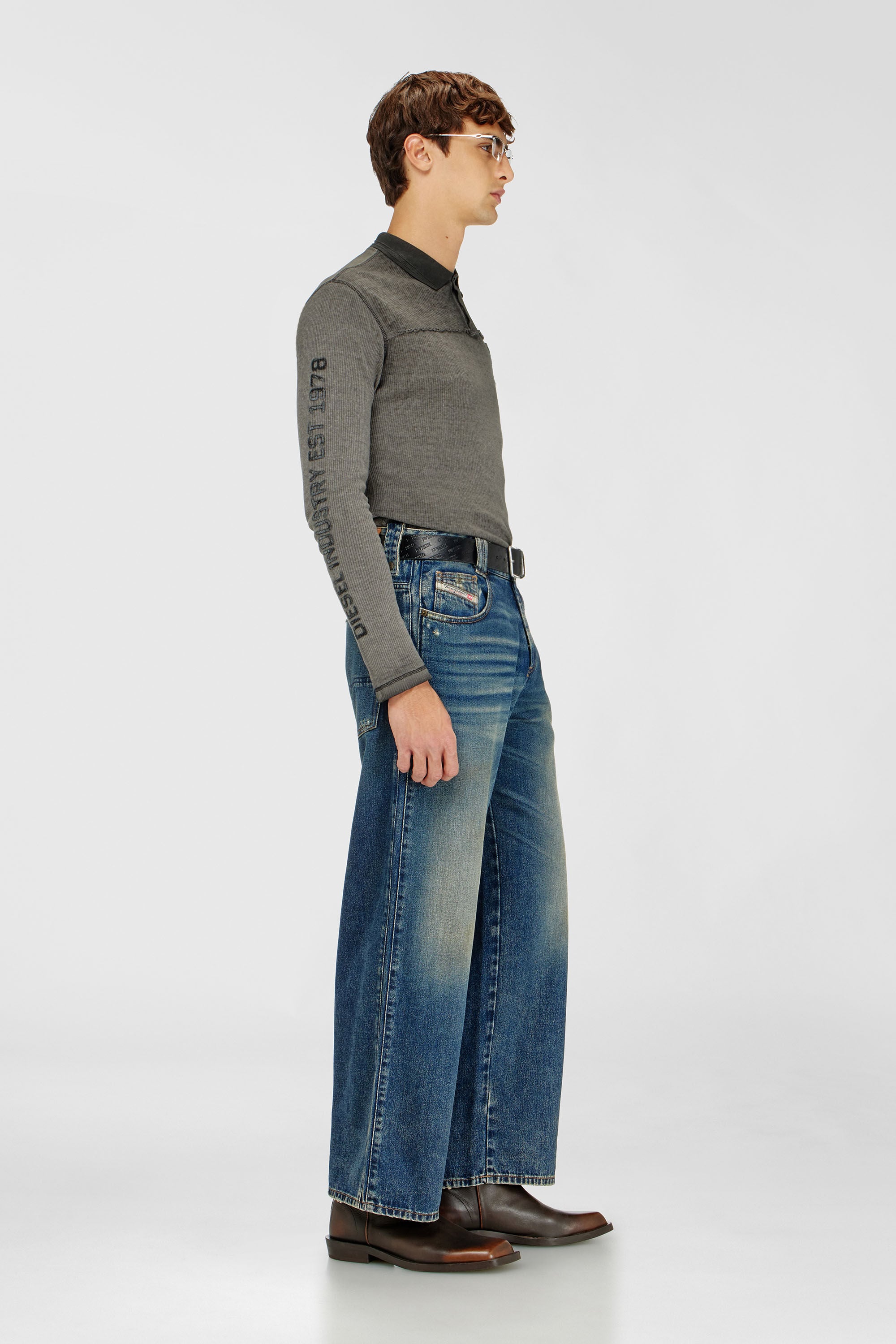 Diesel - Unisex's Relaxed Jeans 1982 D-Hakou 007FP, ダークブルー - 2