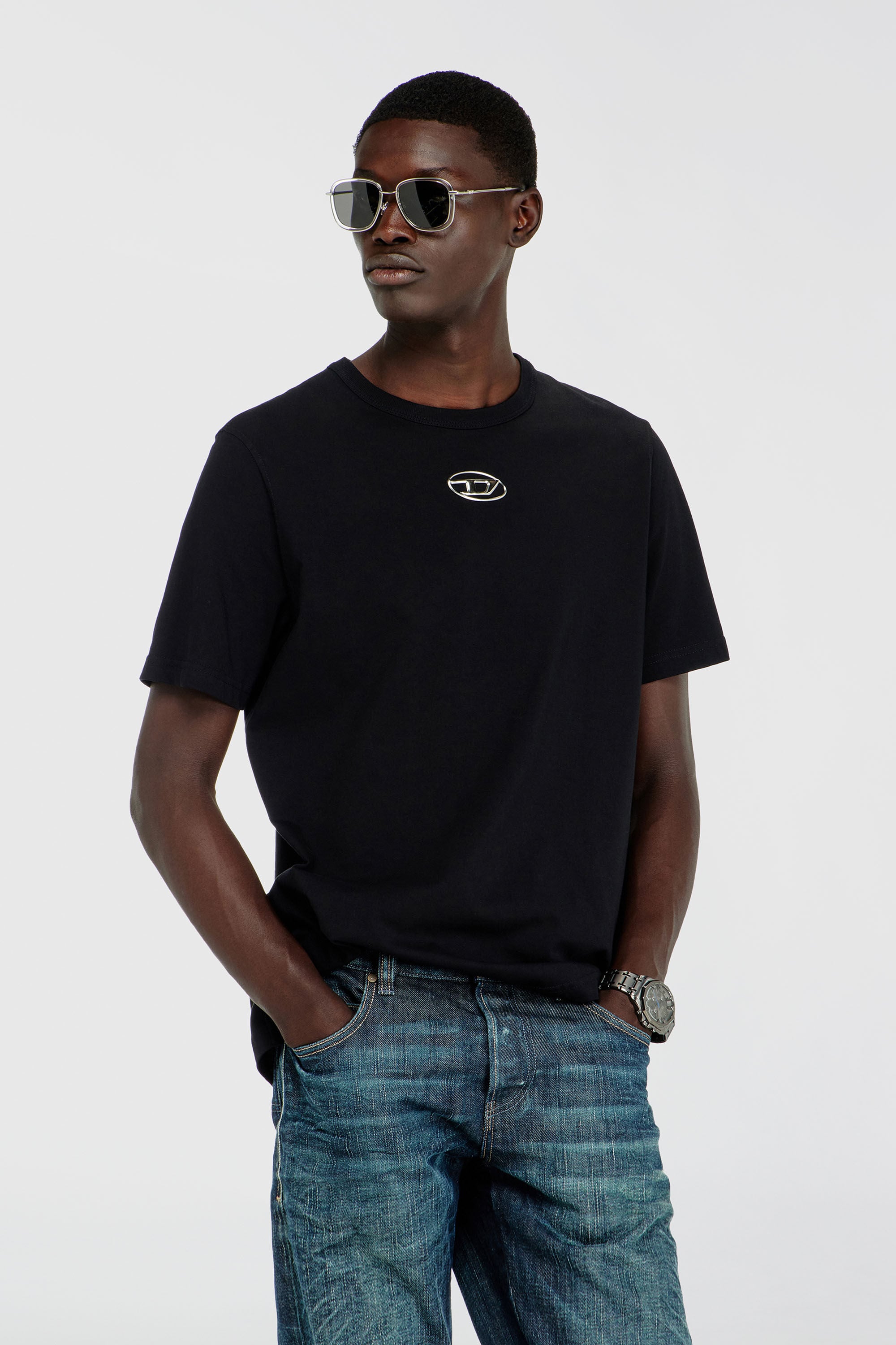 Diesel - T-ADJUST-OD, Male's T-shirt with metallic Oval D in ブラック - 3