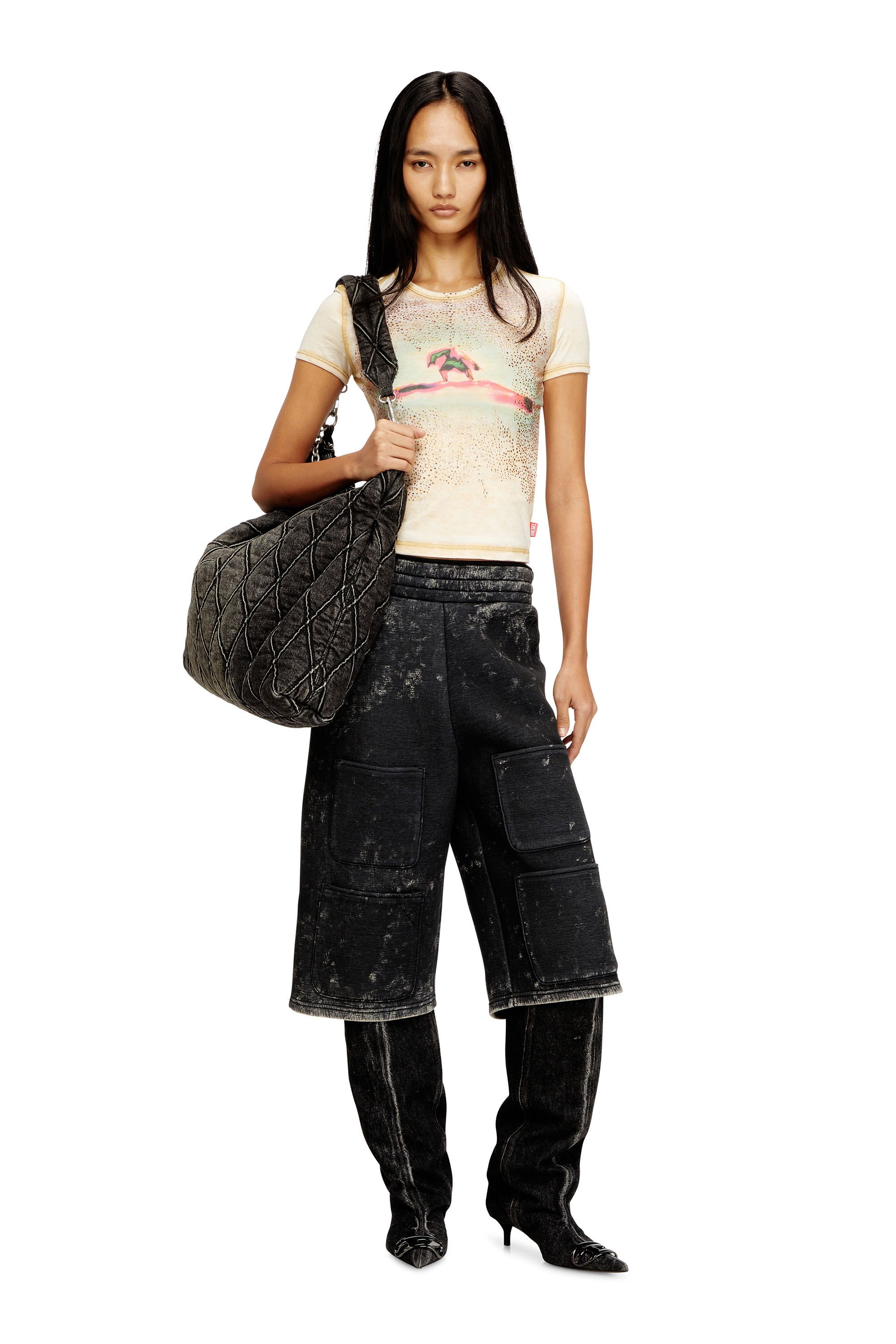 Diesel - T-UNCUTIES-LONG-S10, Female's 半袖トップ in ベージュ - 1