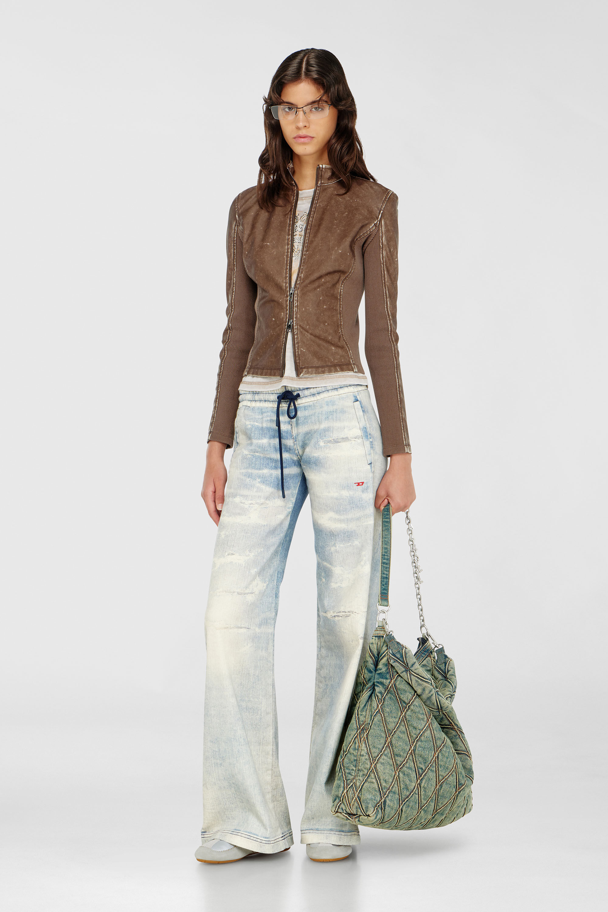Diesel - Female's Relaxed 2078 D-Ainty Joggjeans&reg; 068XM, ライトブルー - 1