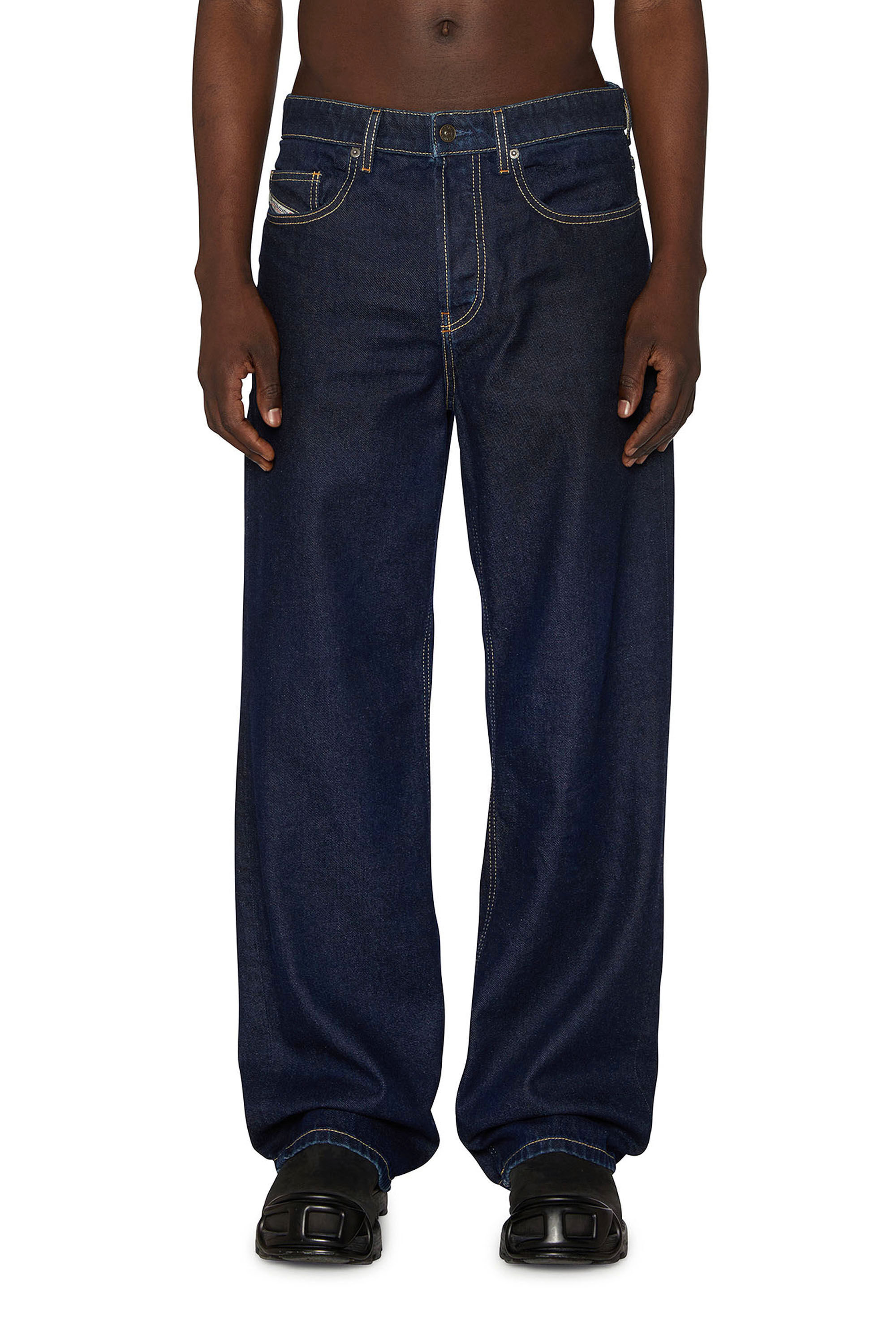Diesel - Male's Relaxed Jeans 2001 D-Macro 0GRDV, ダークブルー - 3