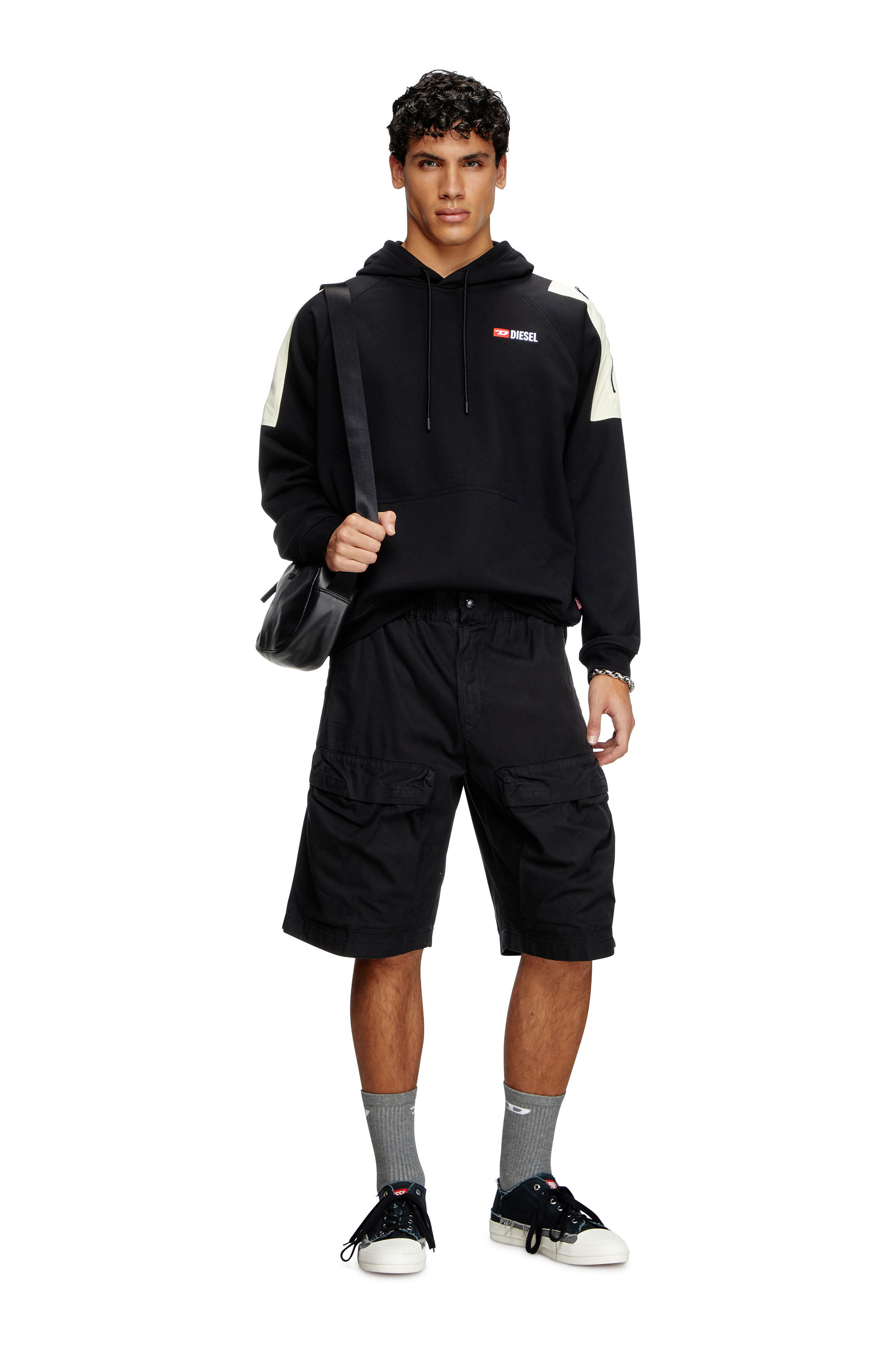 Diesel - P-BEECK-SHORT, Male's Cargo shorts in cotton twill in ブラック - 1