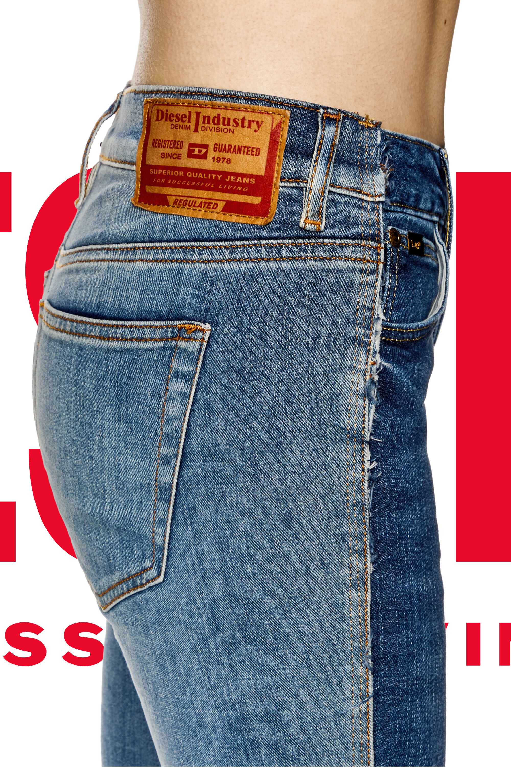 Diesel - Female's Bootcut Jeans Dieseloves 02 09K46, ミディアムブルー - 2