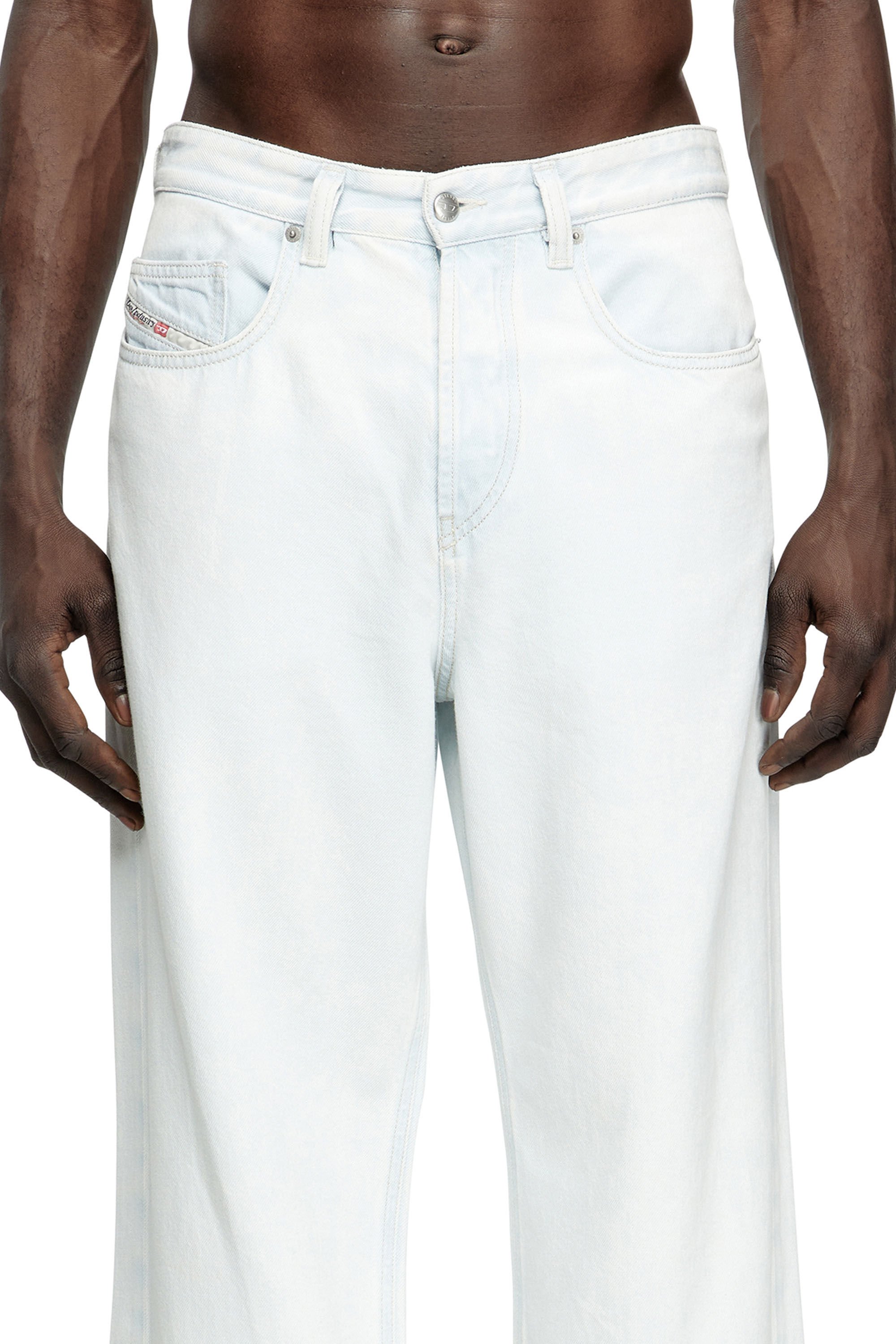 Diesel - Male's Relaxed Jeans 2001 D-Macro 09M08, ライトブルー - 5