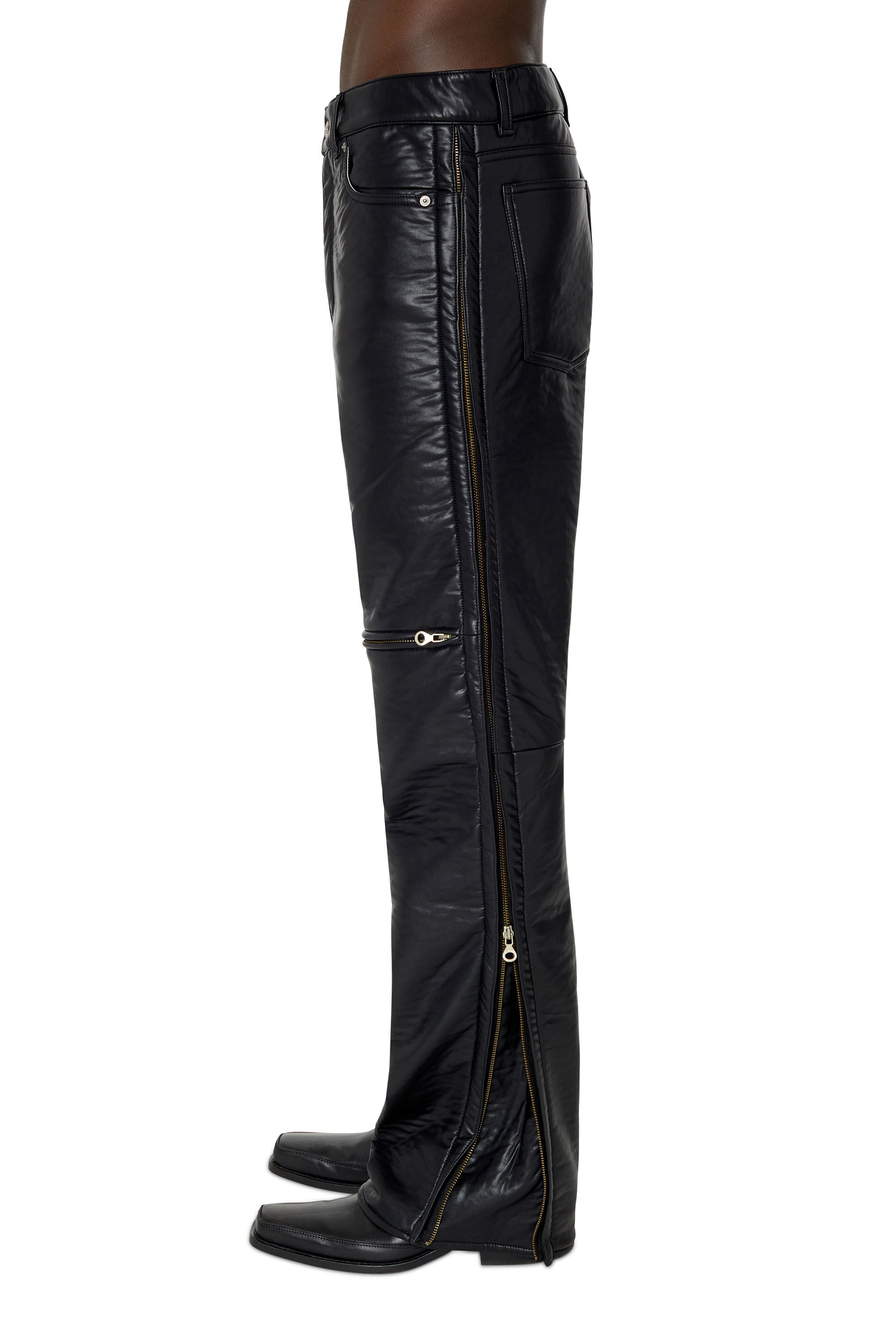Diesel - P-CIRIO, Male's メンズ パンツ フェイクレザー ボンディング in ブラック - 4