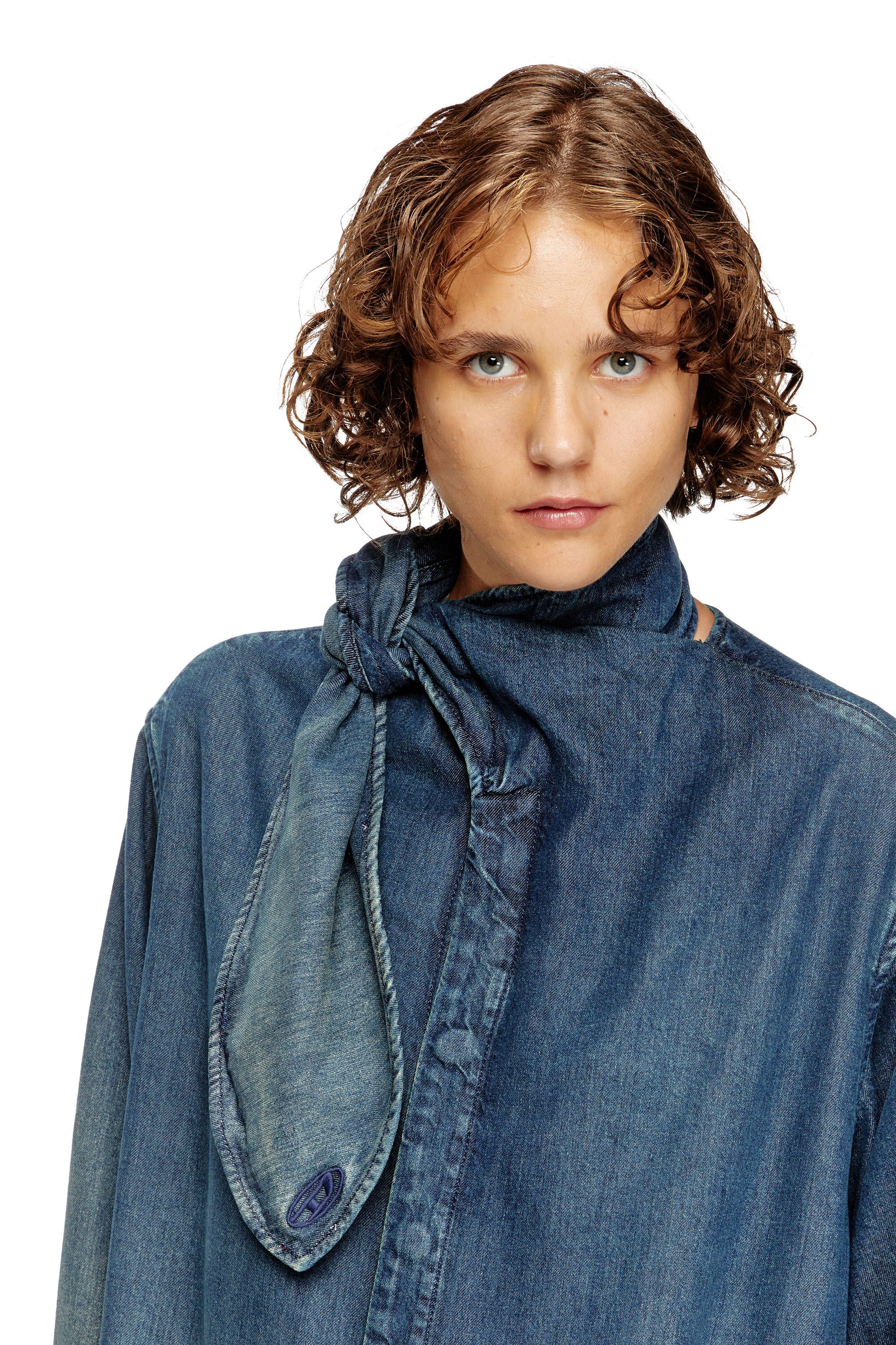 Diesel - DE-BARBARA-S, Female's Long shirt dress in fluid denim in ダークブルー - 4