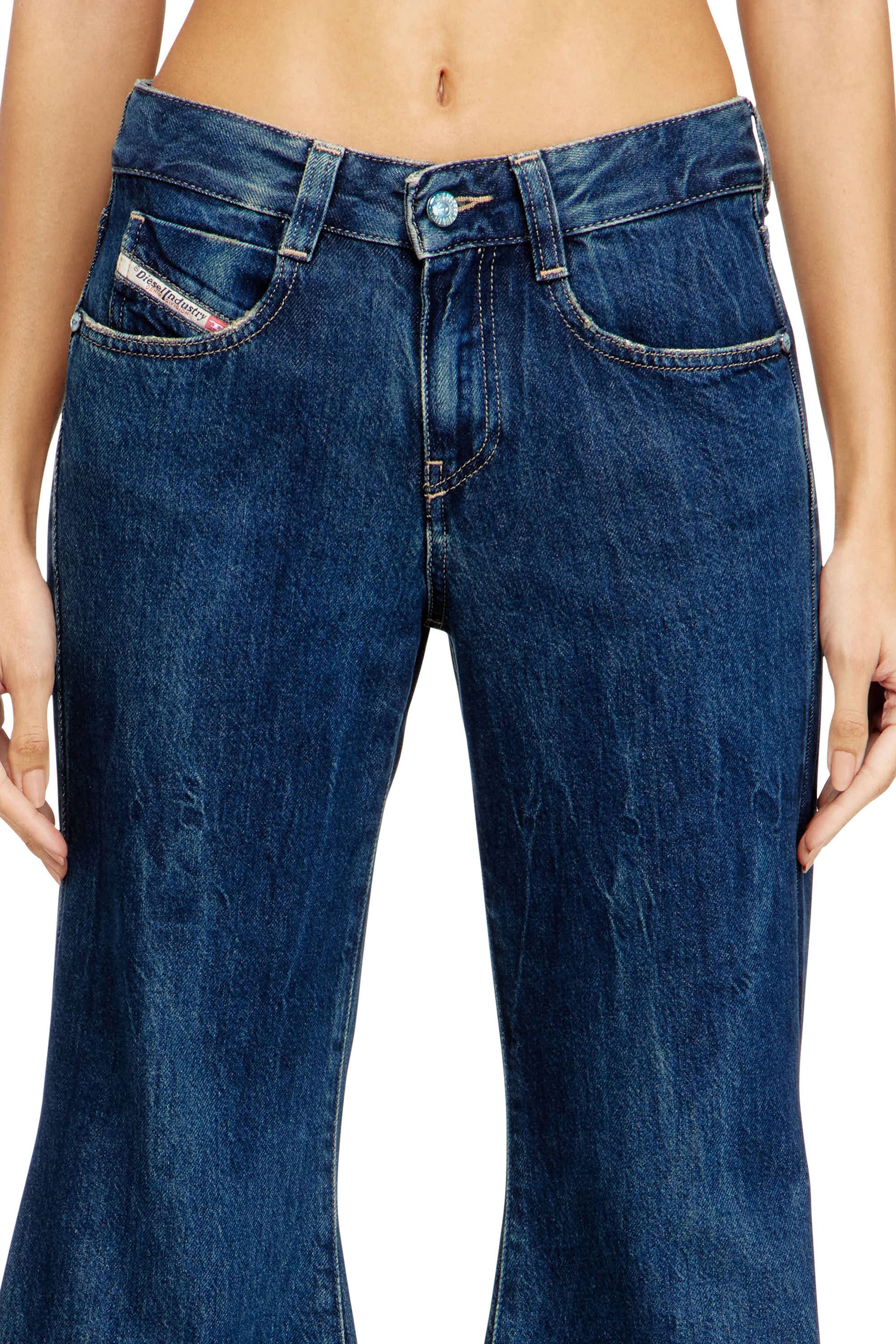 Diesel - Female's Flare Jeans 1970 D-Bleess 09N61, ミディアムブルー - 5