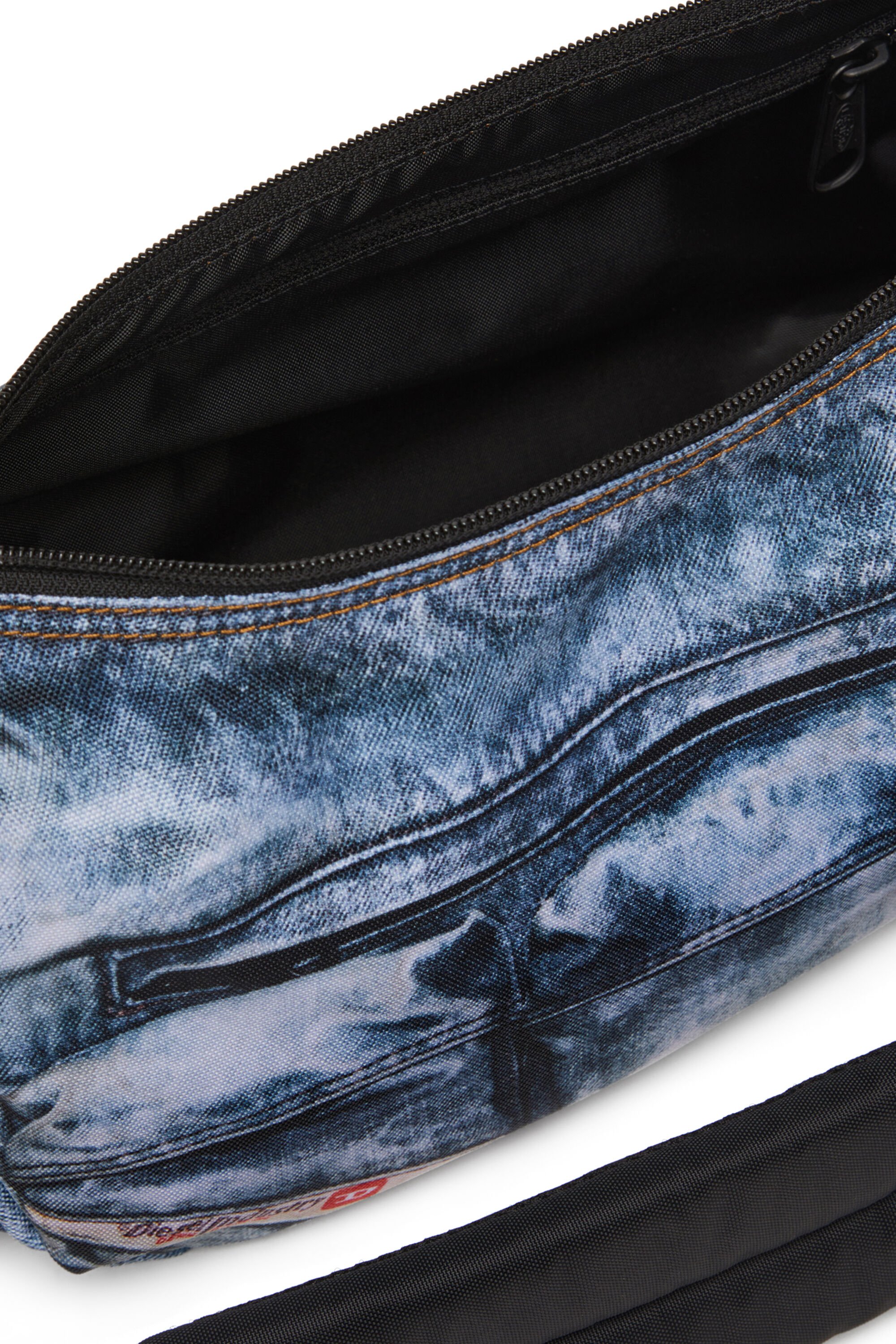 Diesel - DIESEL SHOULDER BAG, Unisex's Multipocket bag in trompe l'oeil denim in ブルー - 5