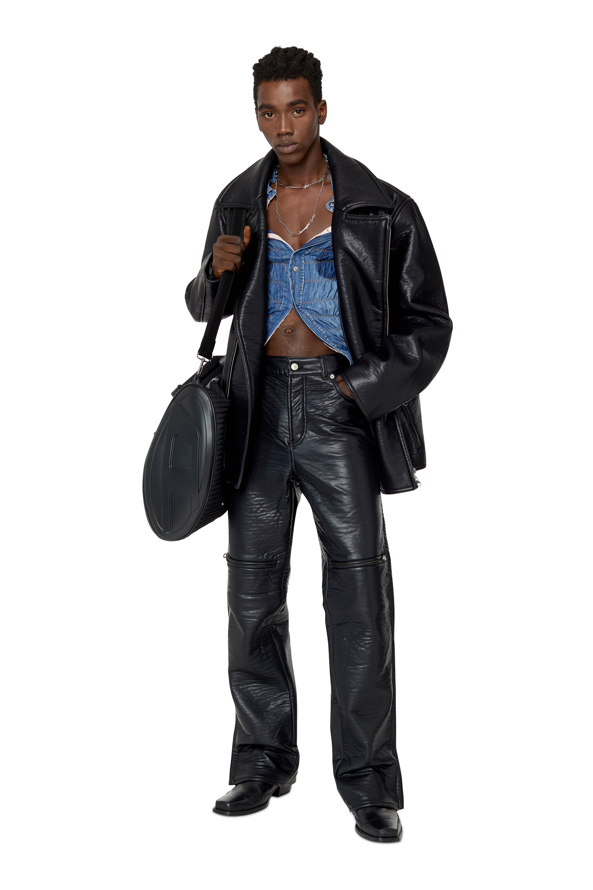 Diesel - P-CIRIO, Male's メンズ パンツ フェイクレザー ボンディング in ブラック - 5