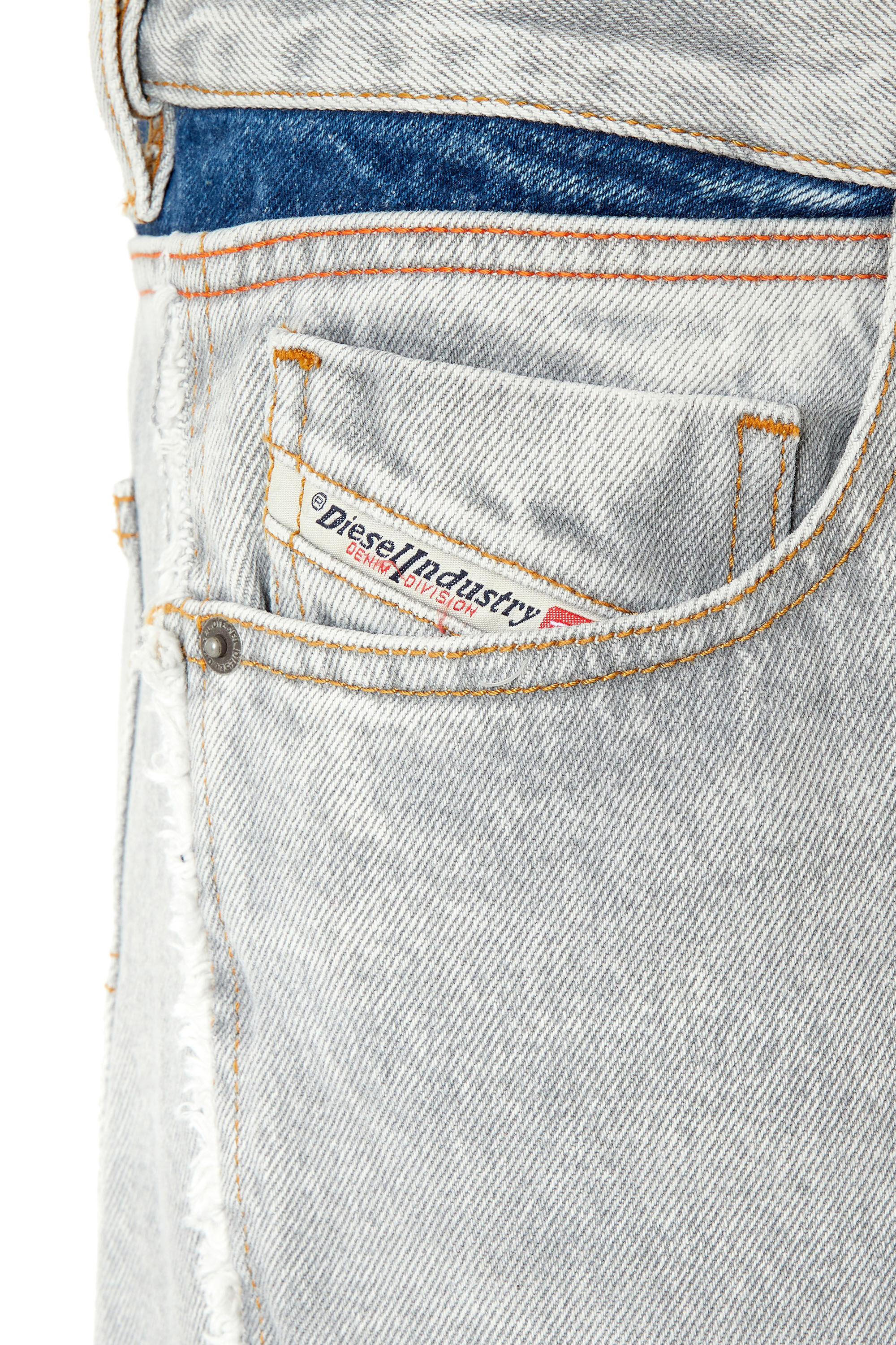 Diesel - Straight Jeans 1995 D-Sark 007N5, Male's 23SS デニムパンツ ストレート スリムフィット in ライトグレー - 4