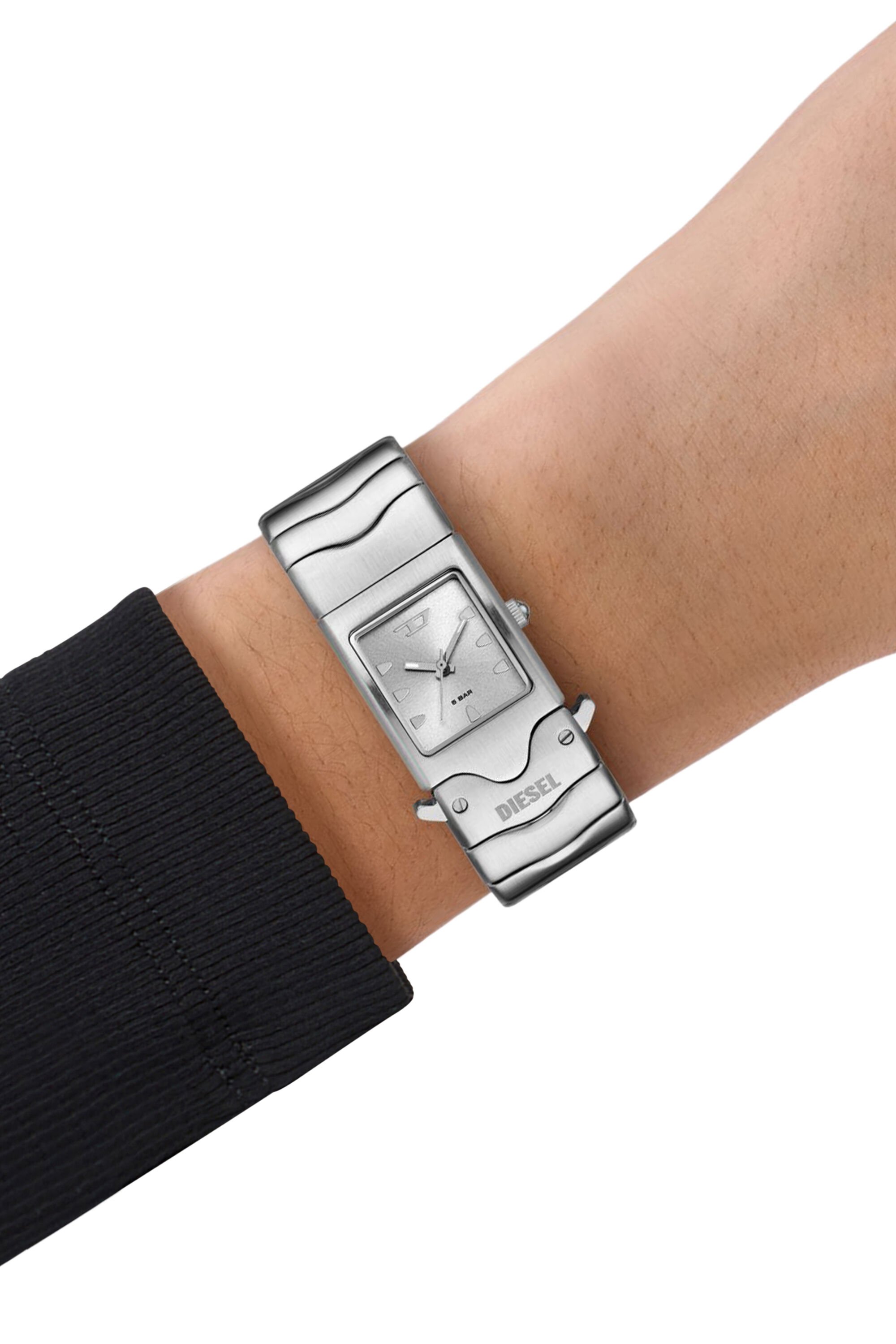 Diesel - DZ2222, Unisex's Diesel Closer Three-Hand Stainless Steel Watch in シルバー - 4