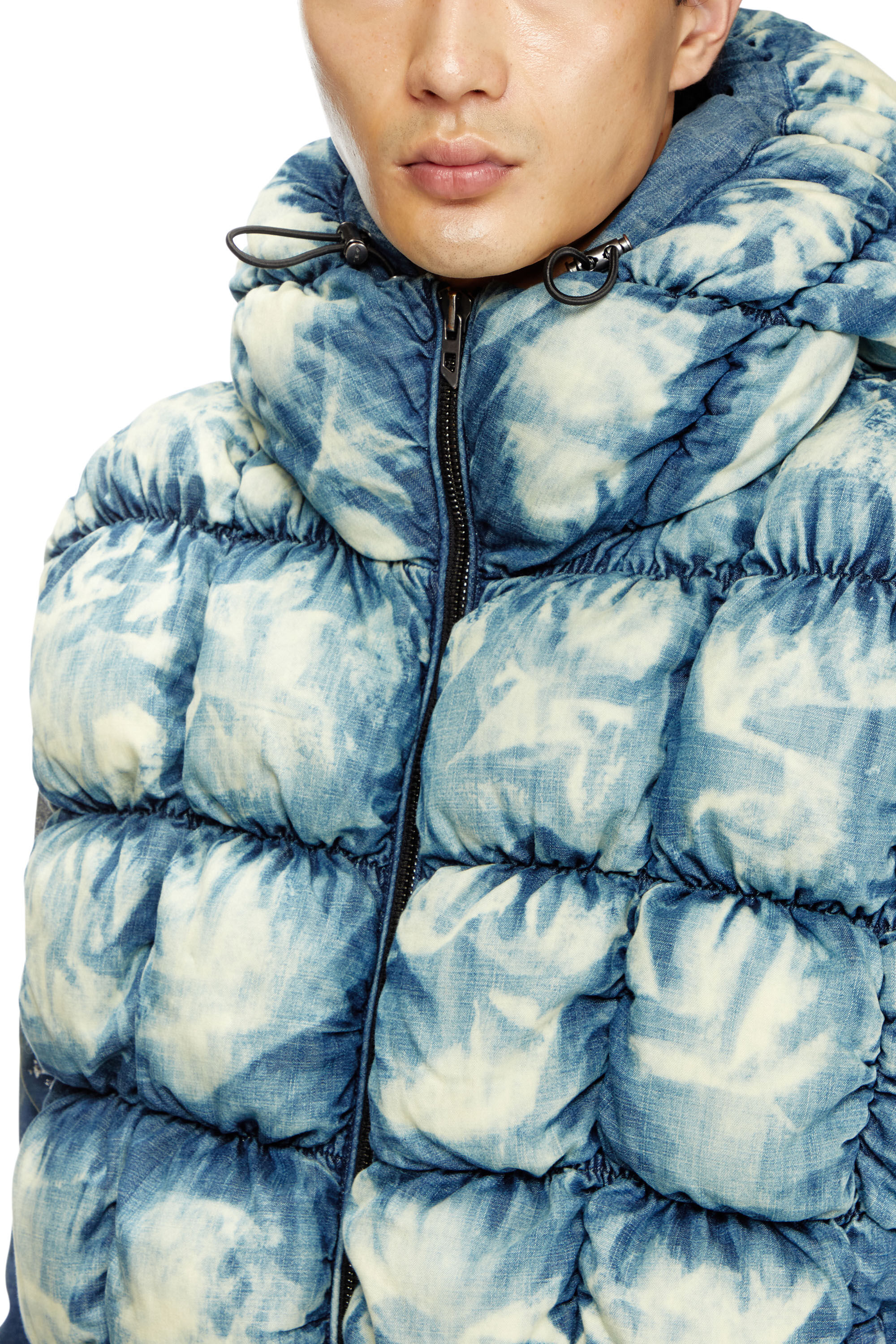 Diesel - W-THYS, Unisex's Tie-dyed denim puffer vest in ブルー - 4