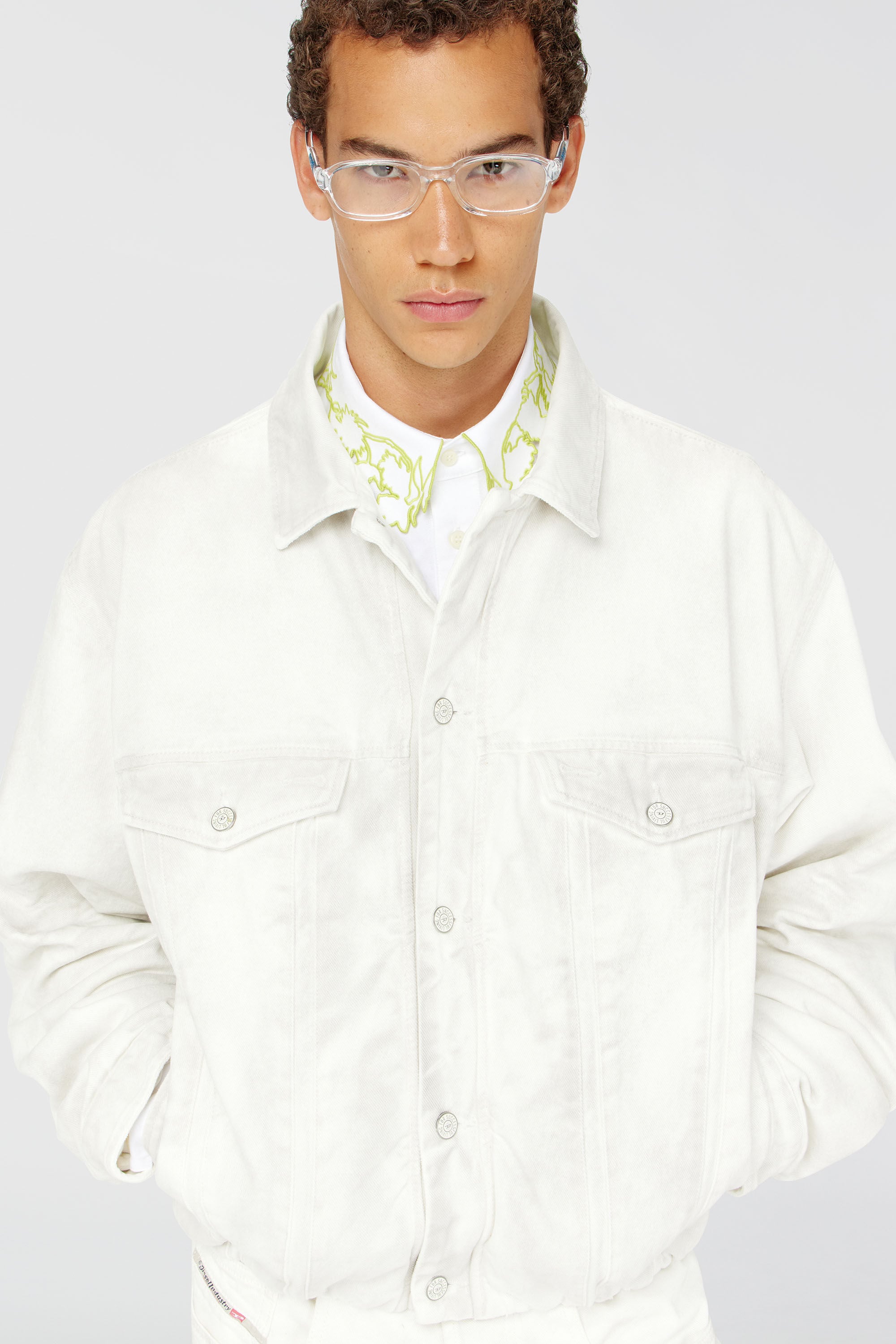 Diesel - D-MORVI-FSJ1, Male's Elasticated trucker jacket in denim in ホワイト - 4