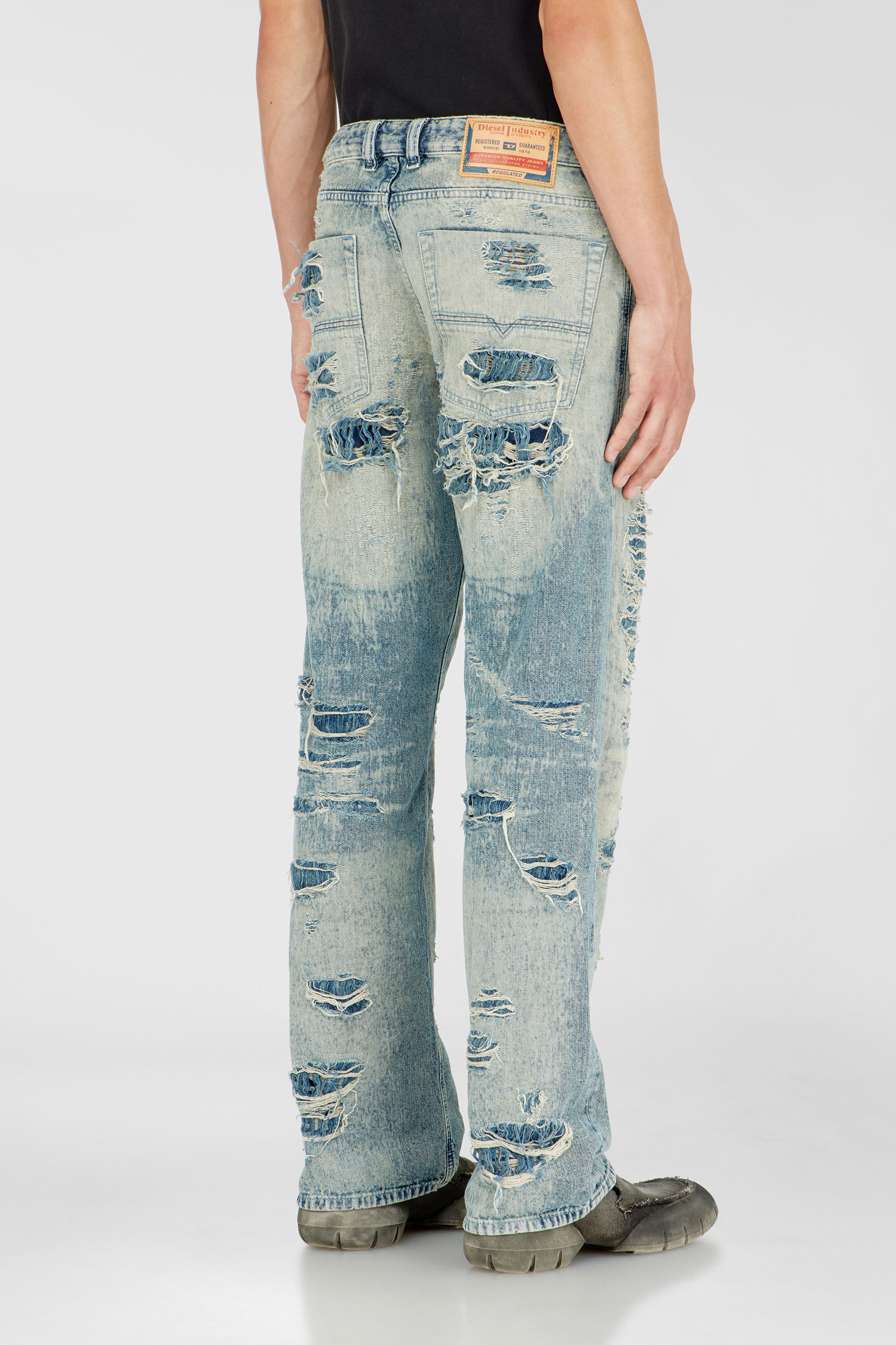 Diesel - Male's Relaxed Jeans 1980 D-Eeper 068YM, ミディアムブルー - 6