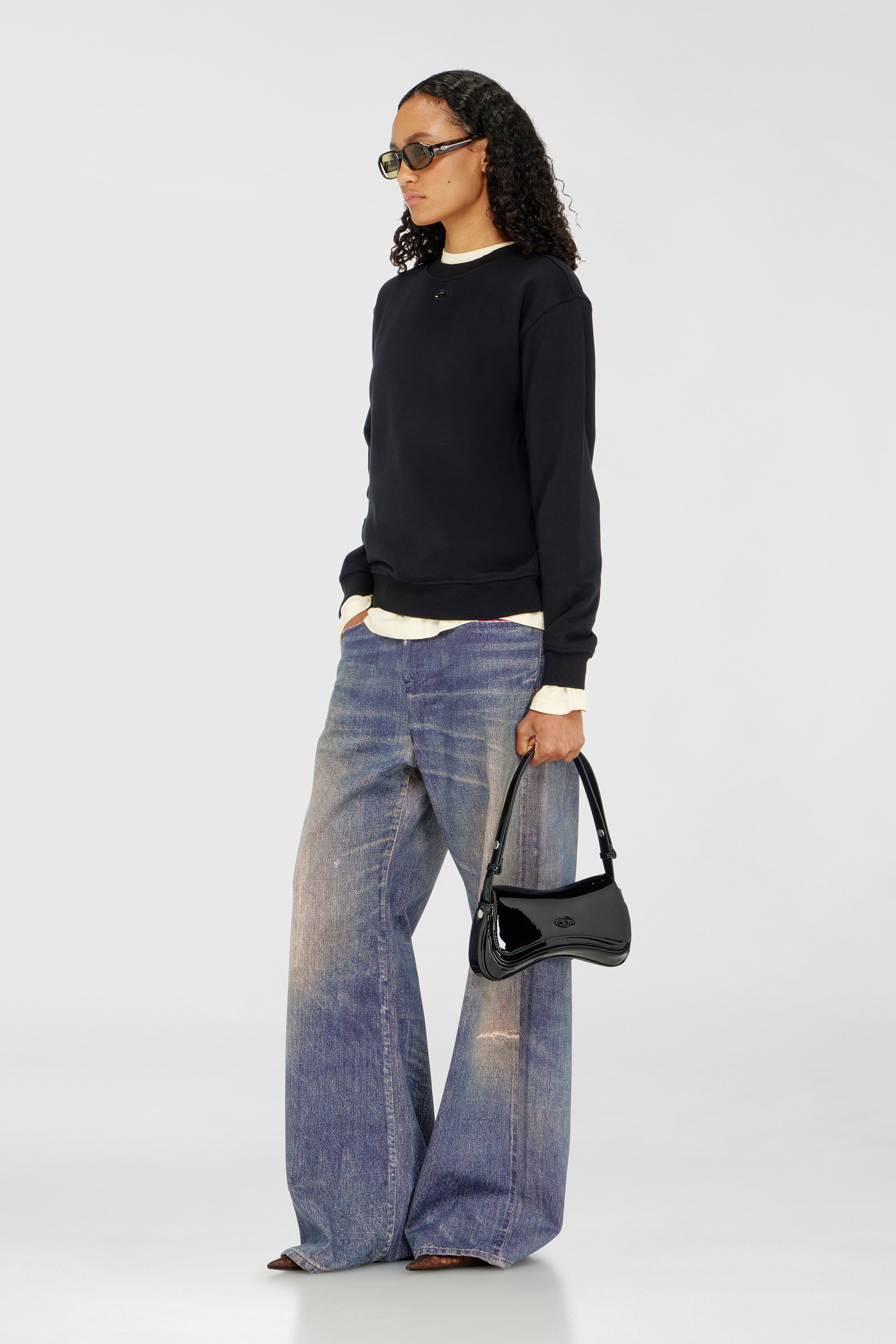 Diesel - F-NORMY-OD, Female's プルオーバースウェット in ブラック - 1