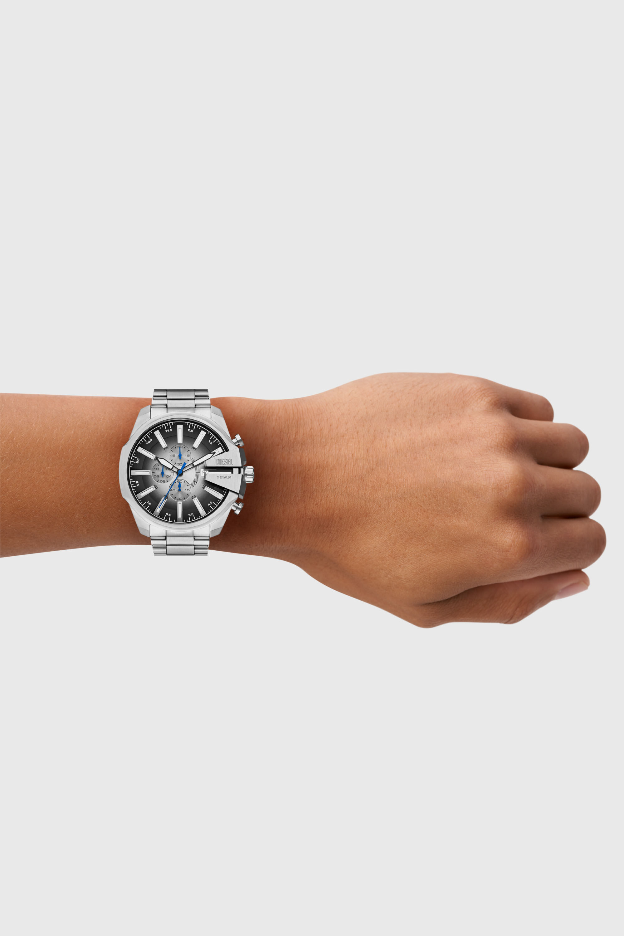 DZ4686 WATCH Mega Chief Slim Stainless Steel Watch｜シルバー