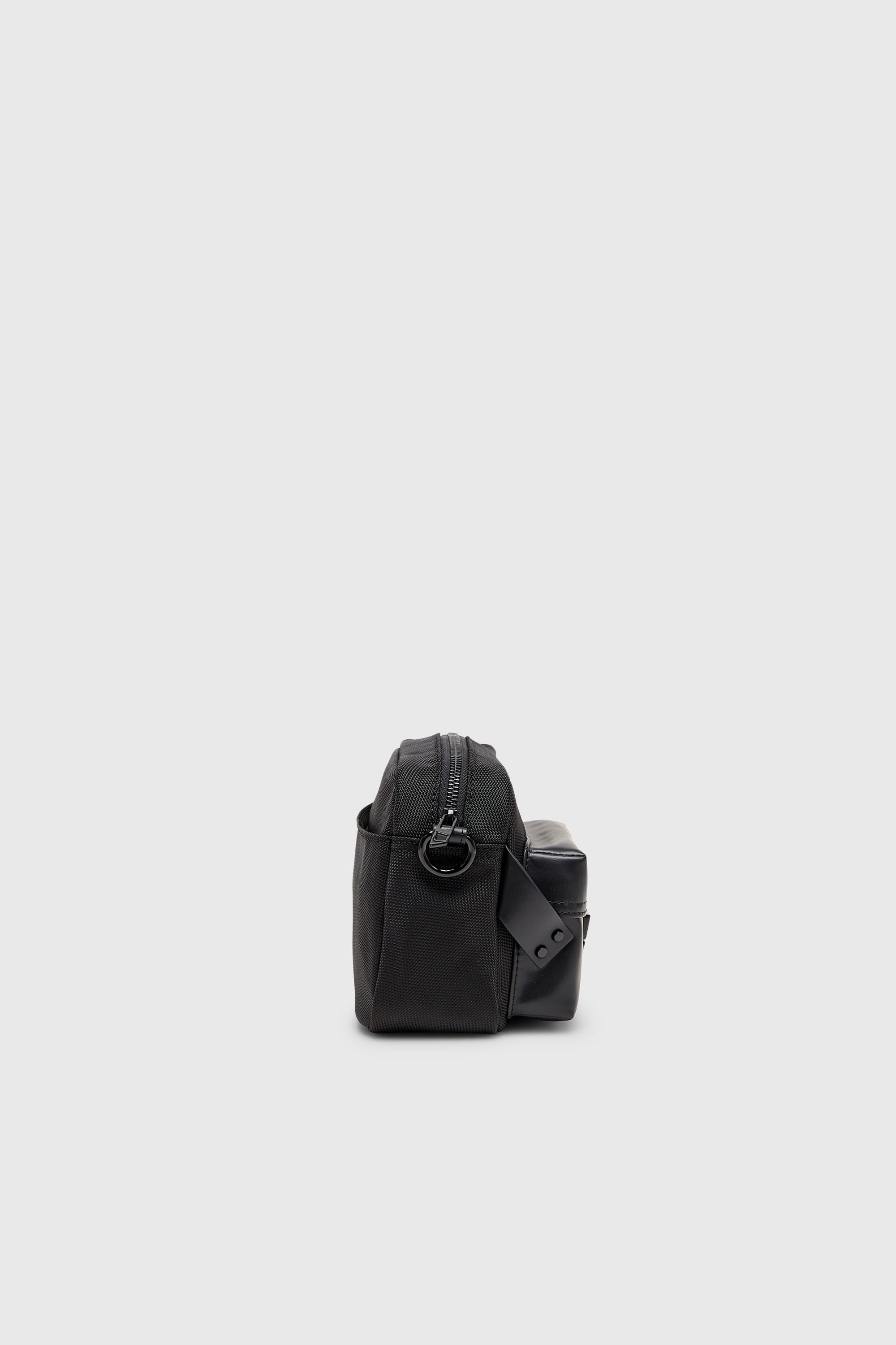 Diesel - MULTI-PKTS CAMERA BAG X, Unisex's カメラバッグ in ブラック - 3