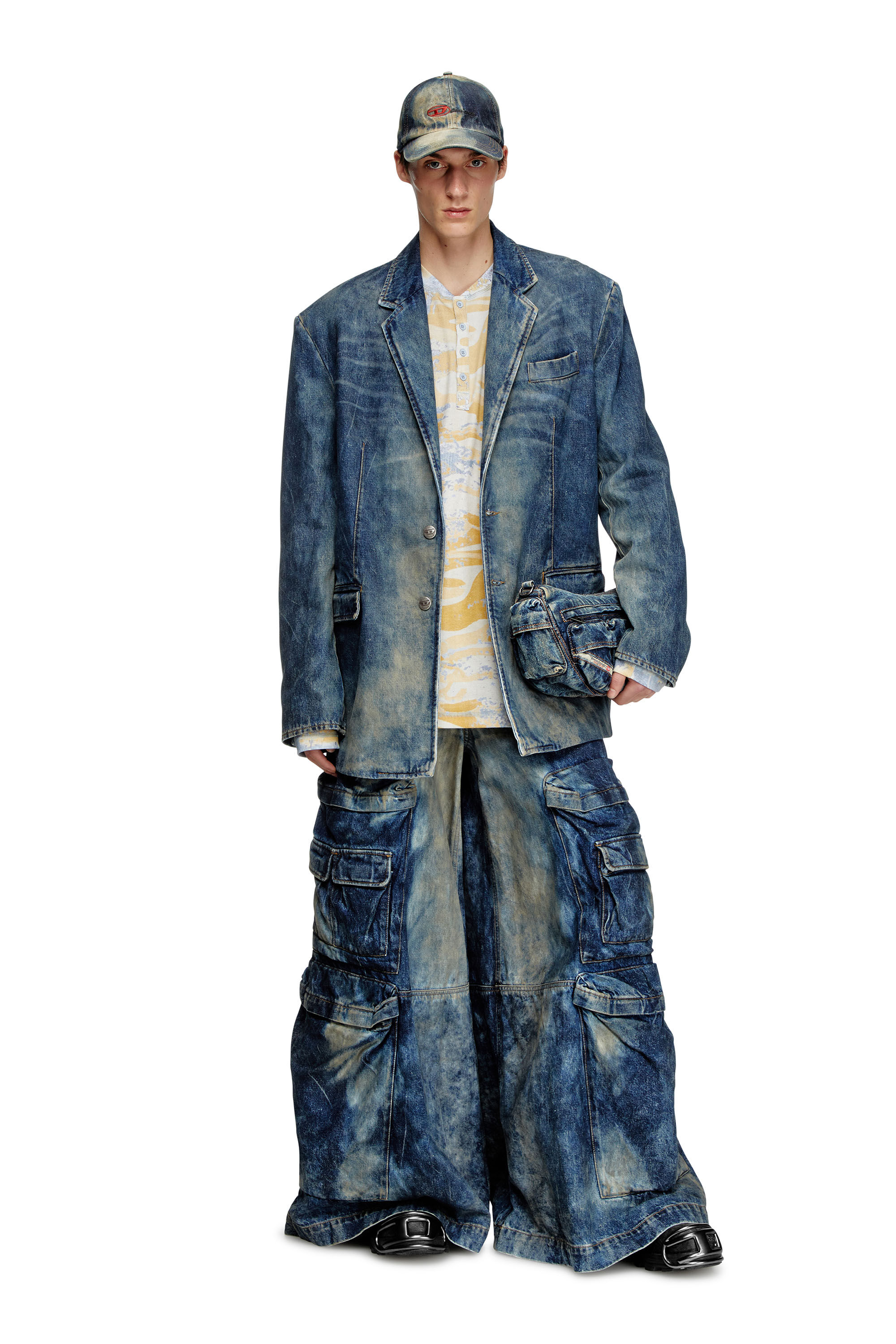D-OVER-DD Blazer in hand-treated dirty denim｜ブルー