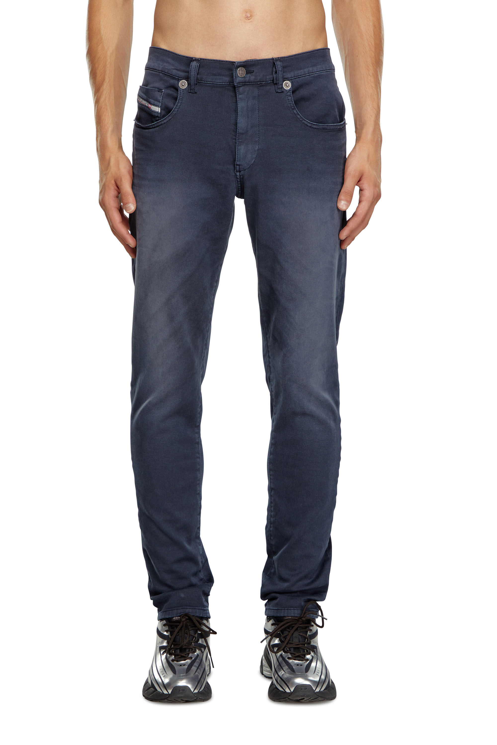 Diesel - Male's Slim 2060 D-Strukt Joggjeans® 0670M, ダークブルー - 3
