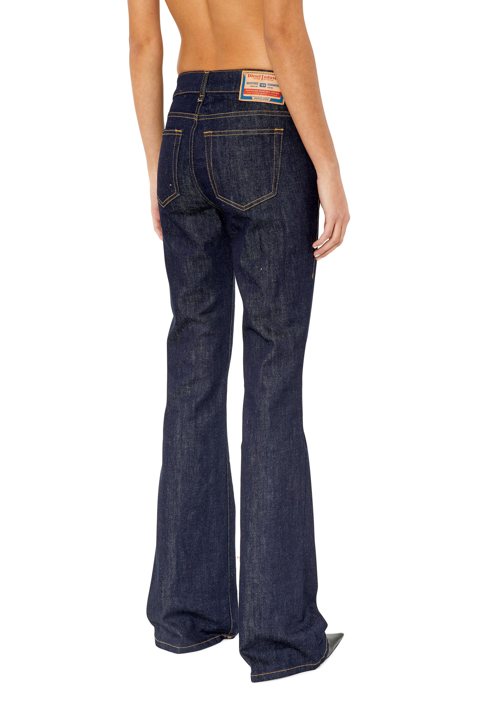 Diesel - Bootcut and Flare Jeans 1969 D-Ebbey Z9B89, ダークブルー - Image 5