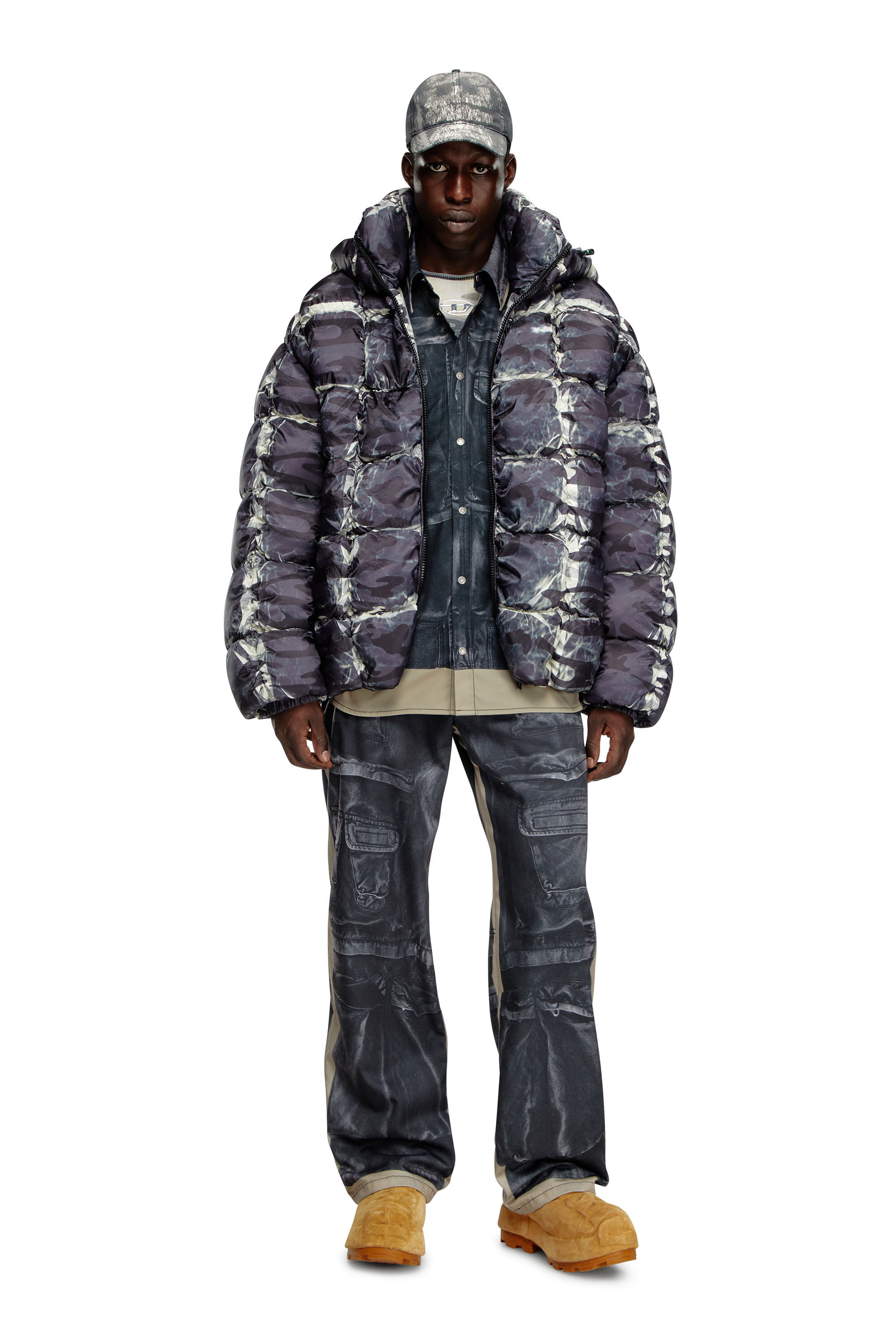 W-CLAUS-CAMU Hooded puffer jacket with camo print｜グレー｜メンズ｜DIESEL